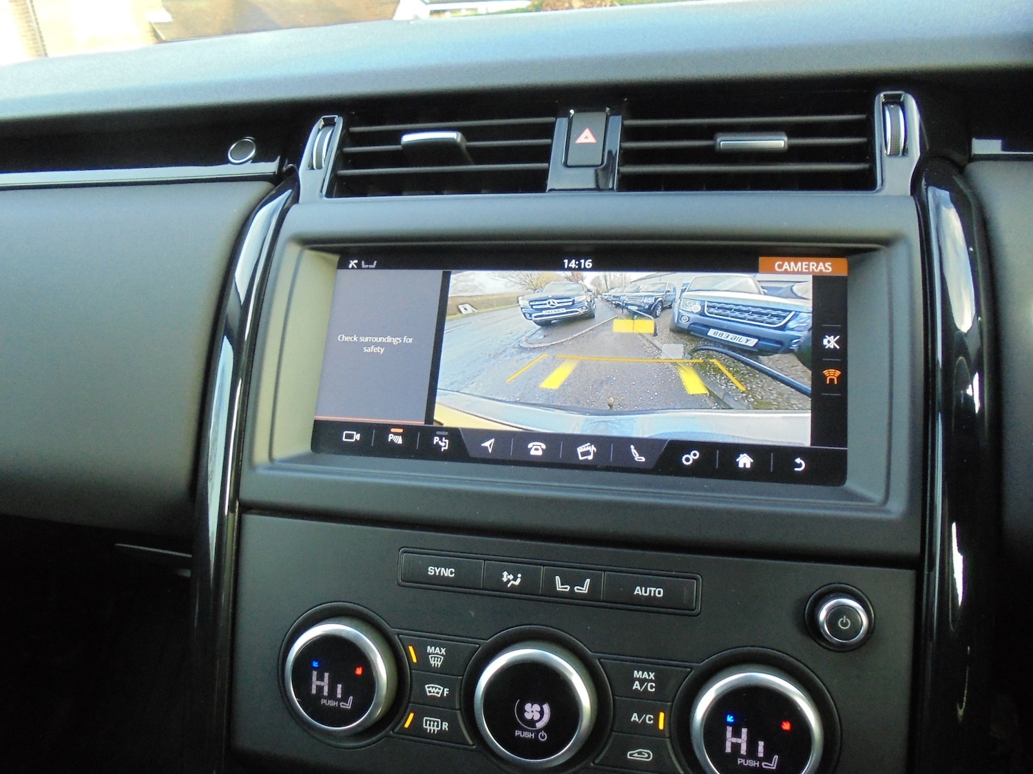 Used Land Rover Discovery 2019 for sale - 77240363: Photo 23