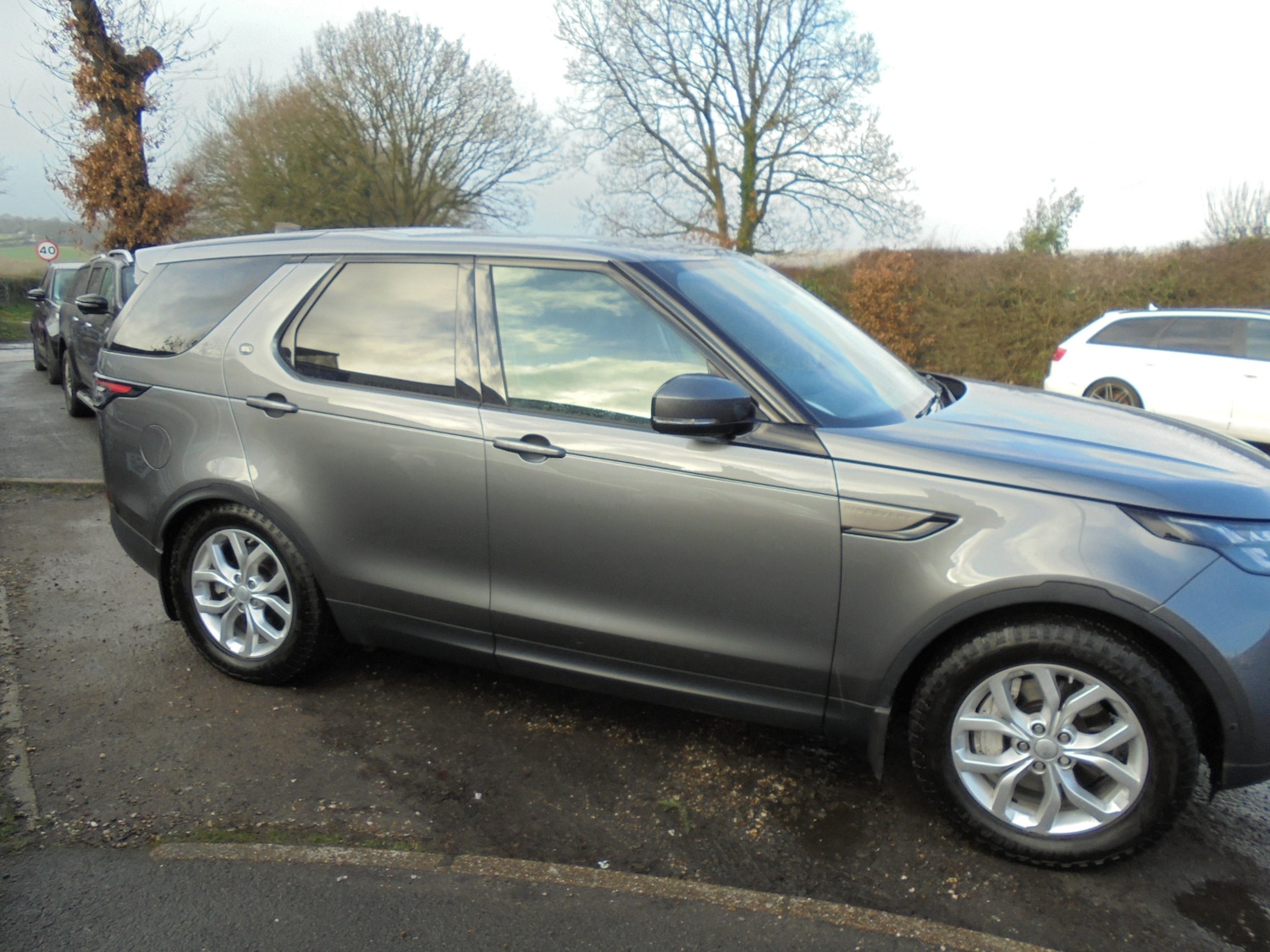 Used Land Rover Discovery 2019 for sale - 77240363: Photo 4