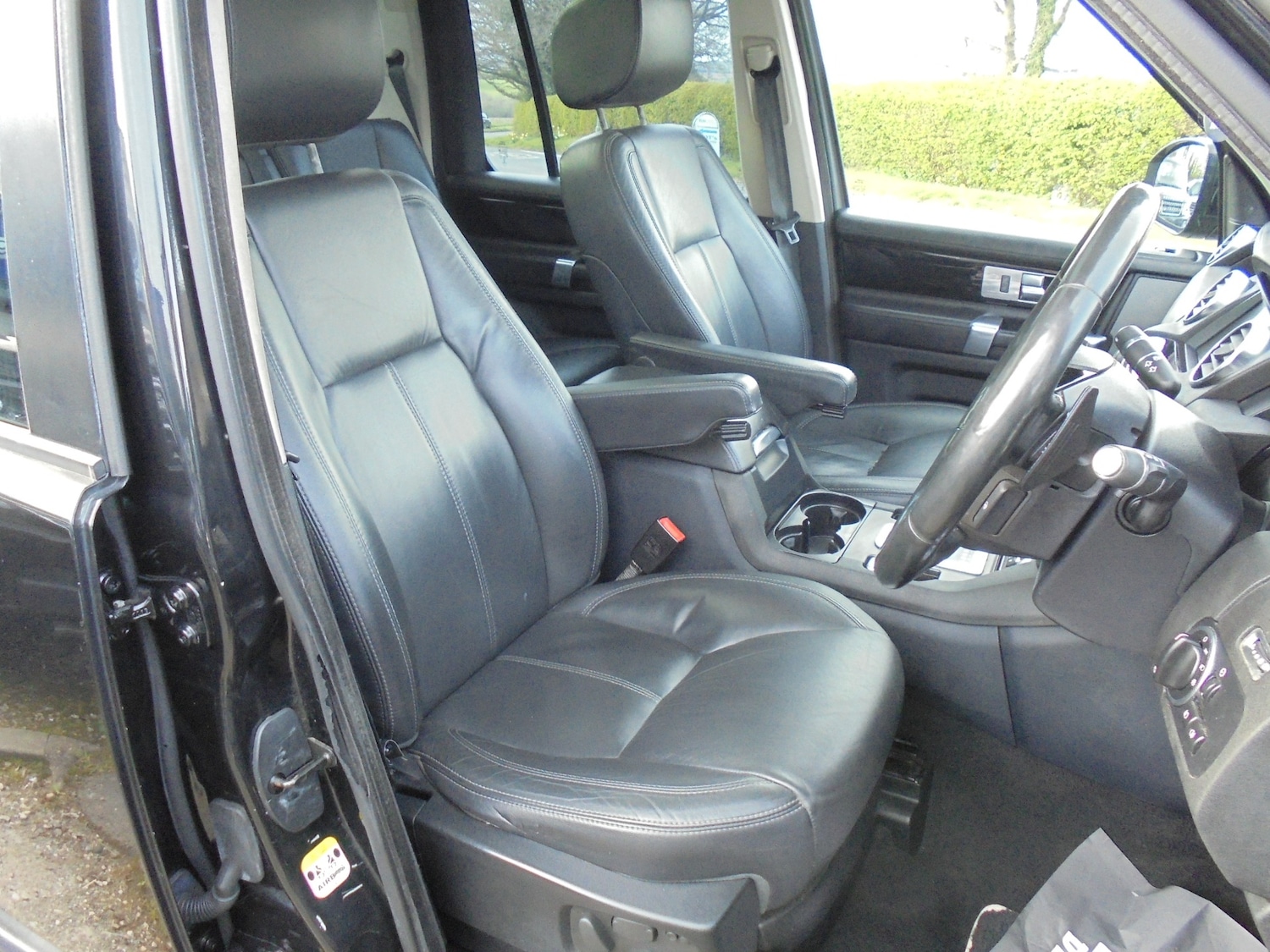 Used Land Rover Discovery 2016 for sale - 78109674: Photo 28