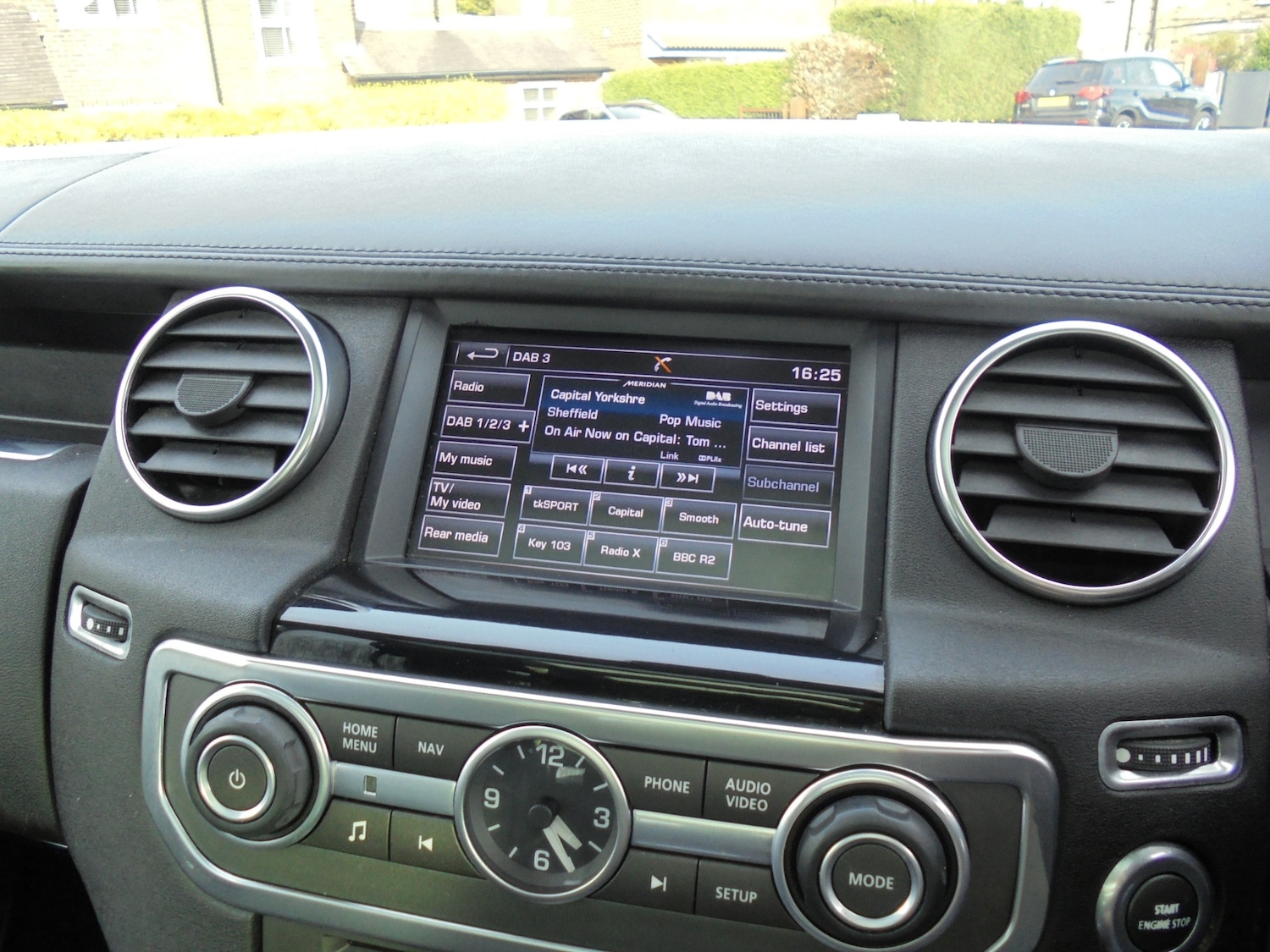 Used Land Rover Discovery 2016 for sale - 78109674: Photo 33