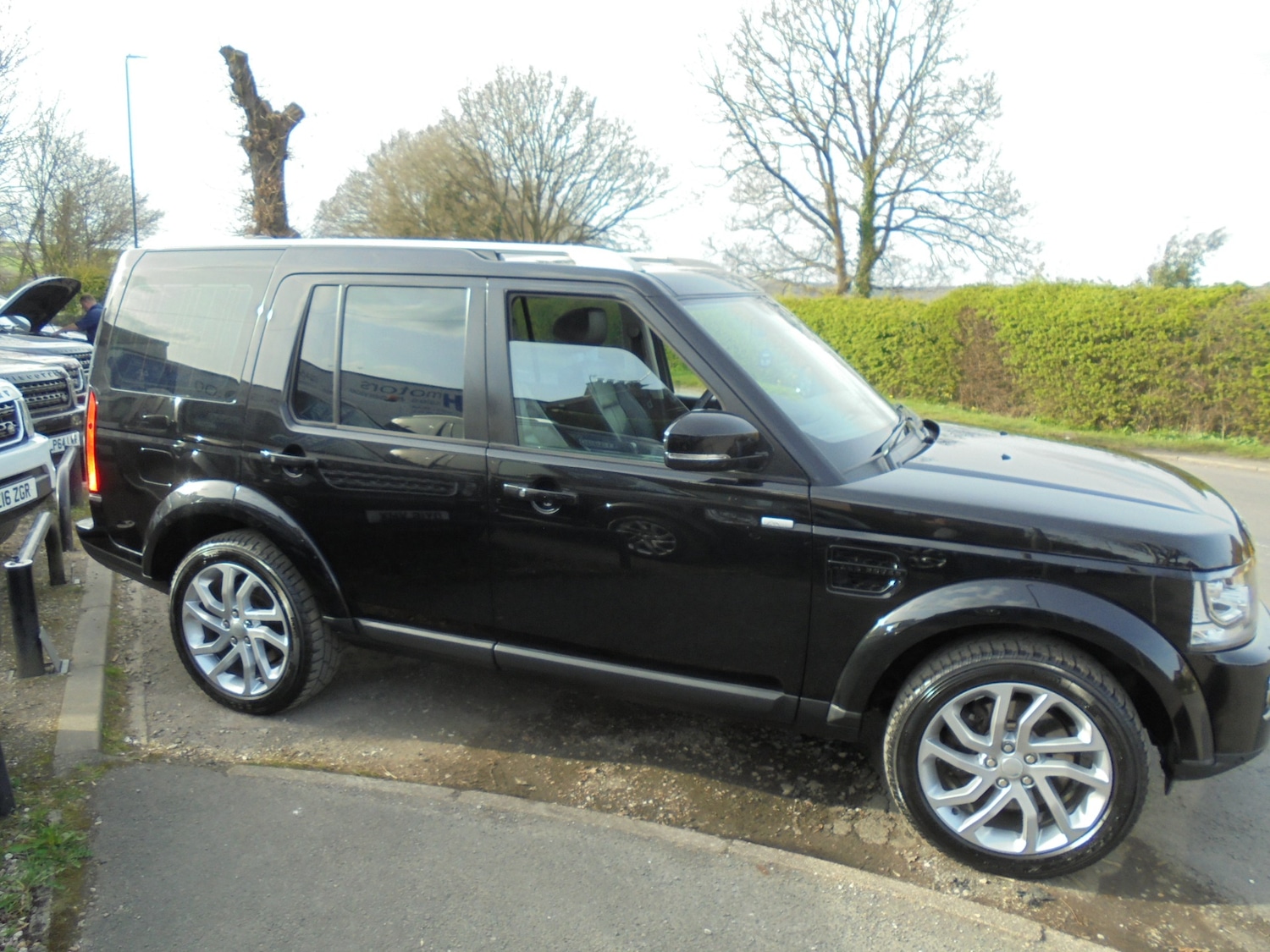 Used Land Rover Discovery 2016 for sale - 78109674: Photo 4