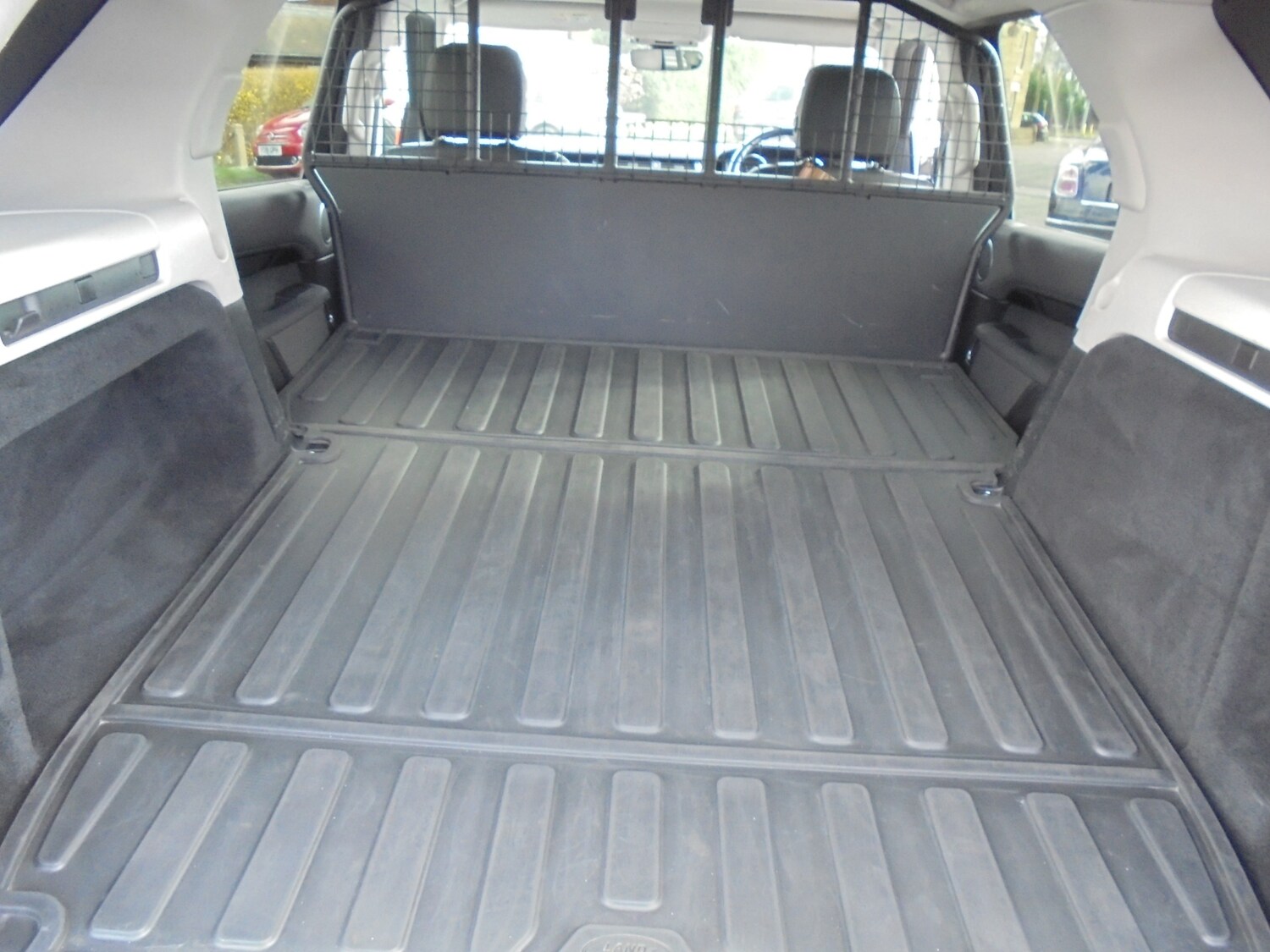 Used Land Rover Discovery 2018 for sale - 77843046: Photo 19