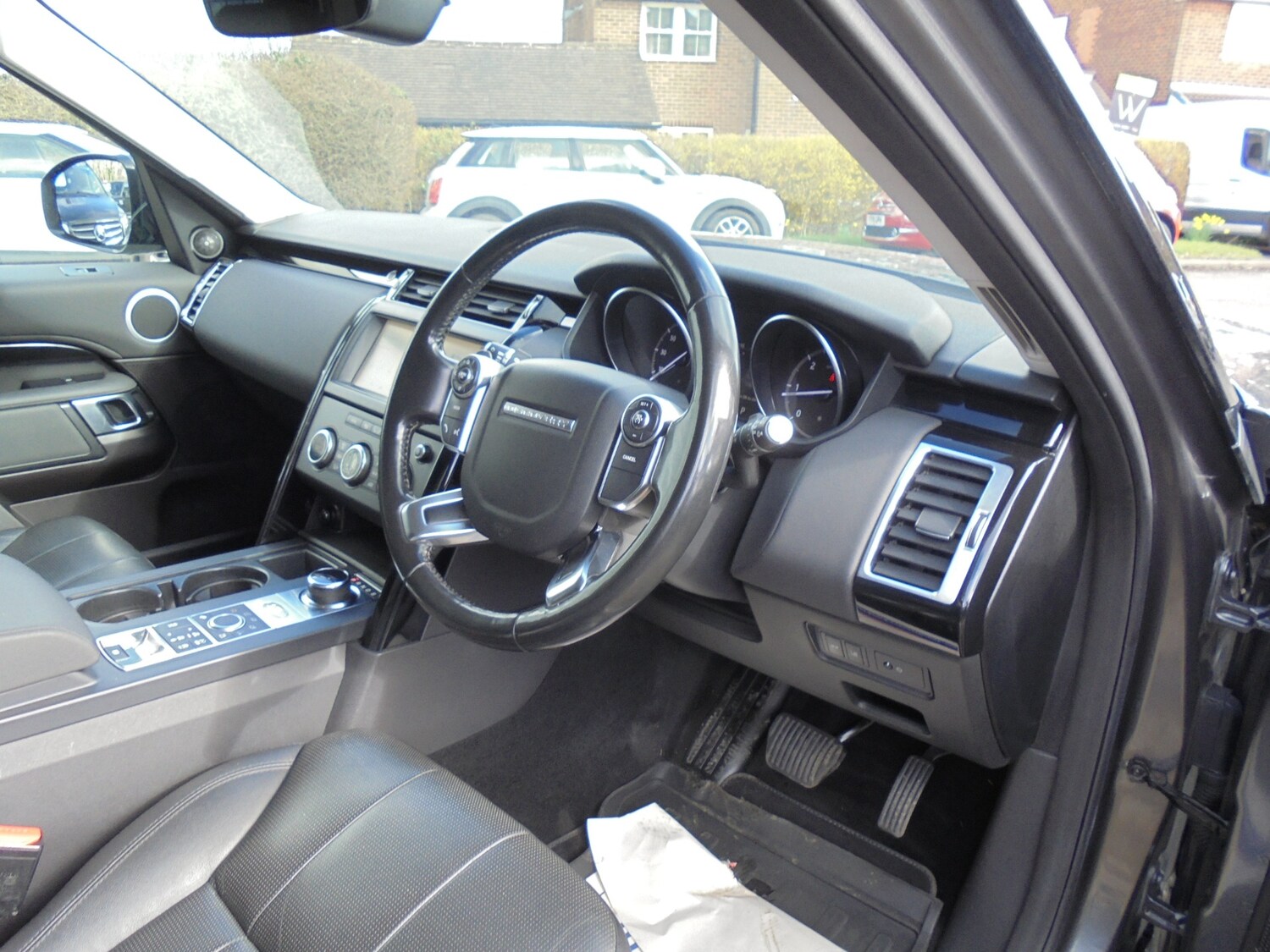 Used Land Rover Discovery 2018 for sale - 77843046: Photo 25