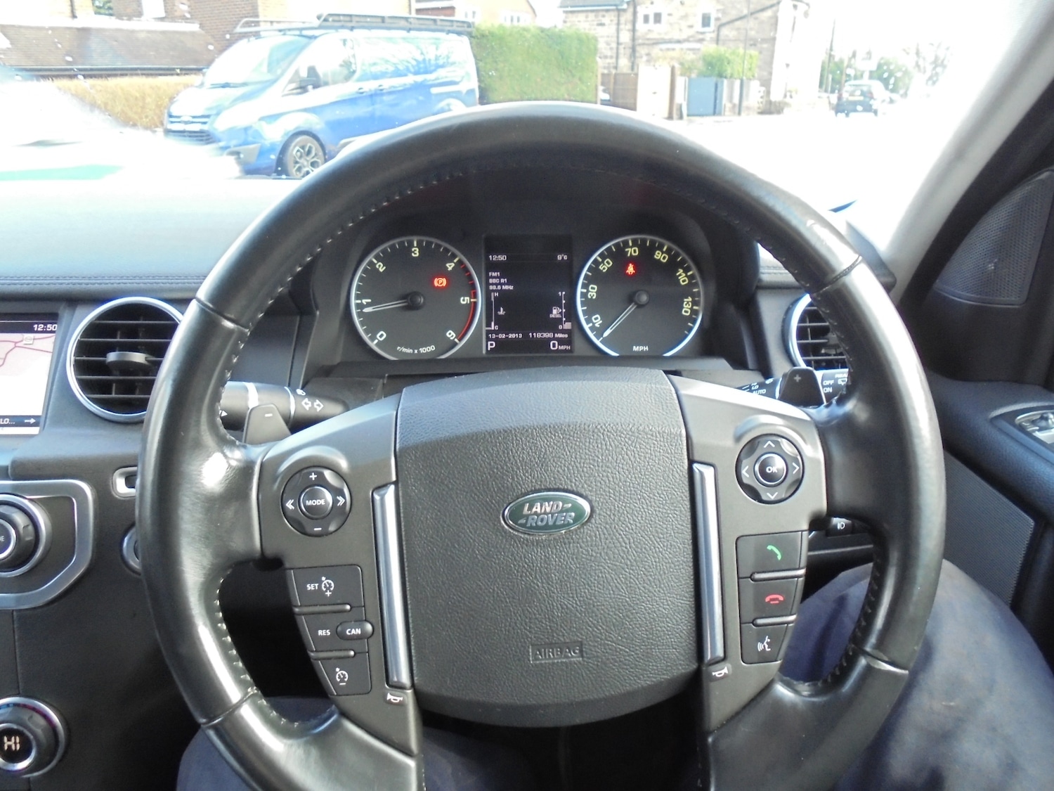 Used Land Rover Discovery 2014 for sale - 76845913: Photo 31