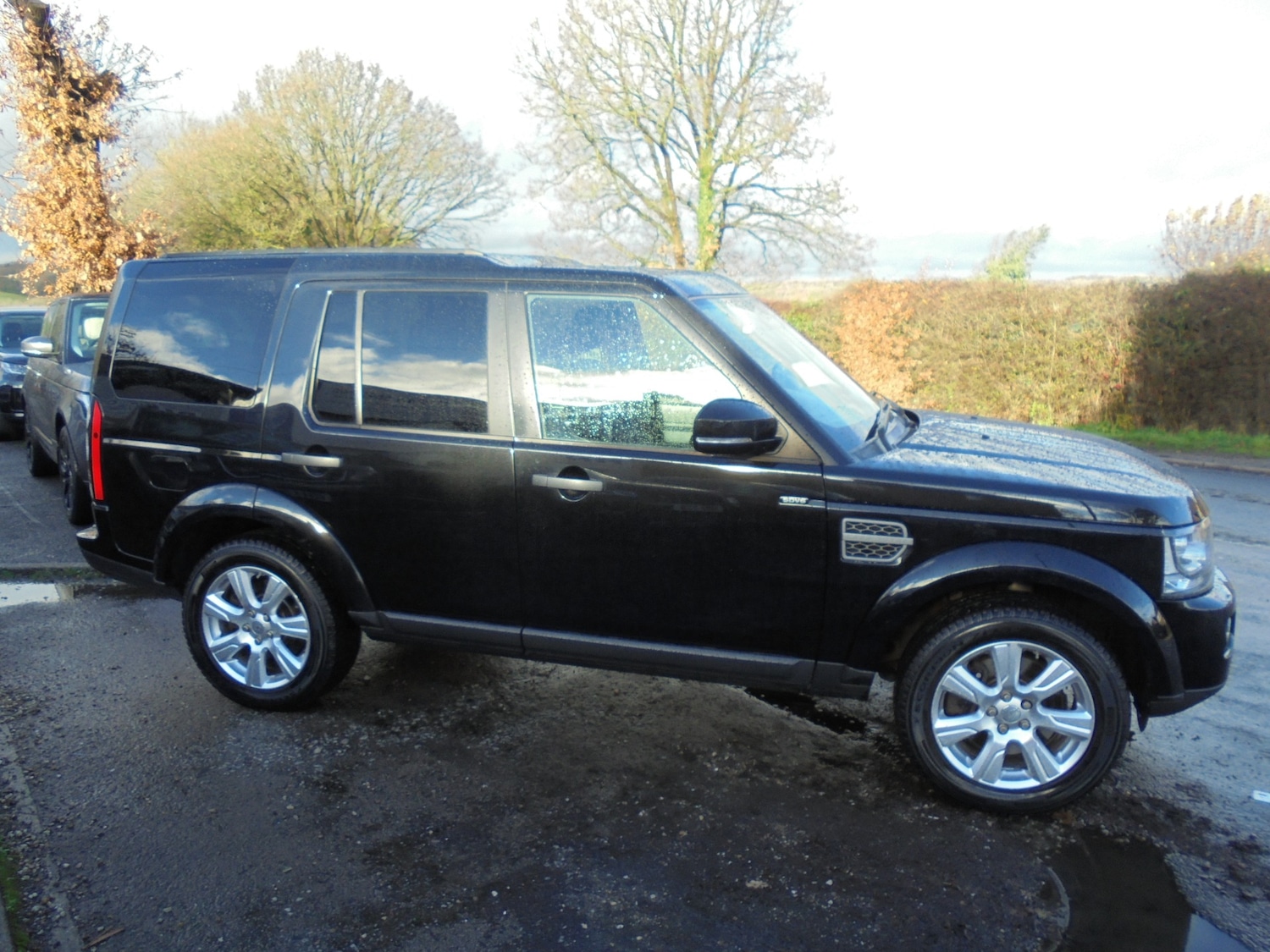 Used Land Rover Discovery 2014 for sale - 76845913: Photo 4