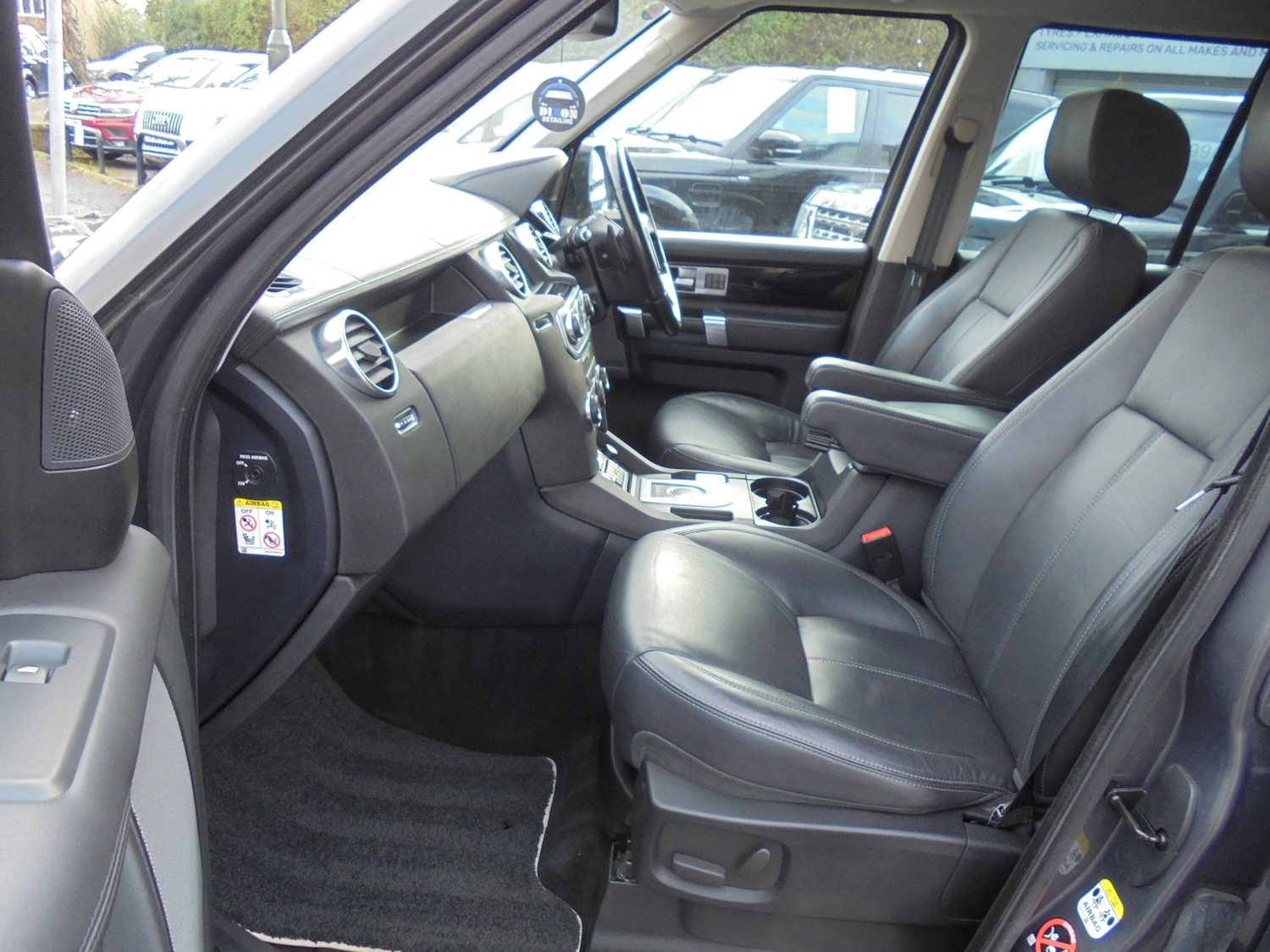 Used Land Rover Discovery 2016 for sale - 77508248: Photo 11