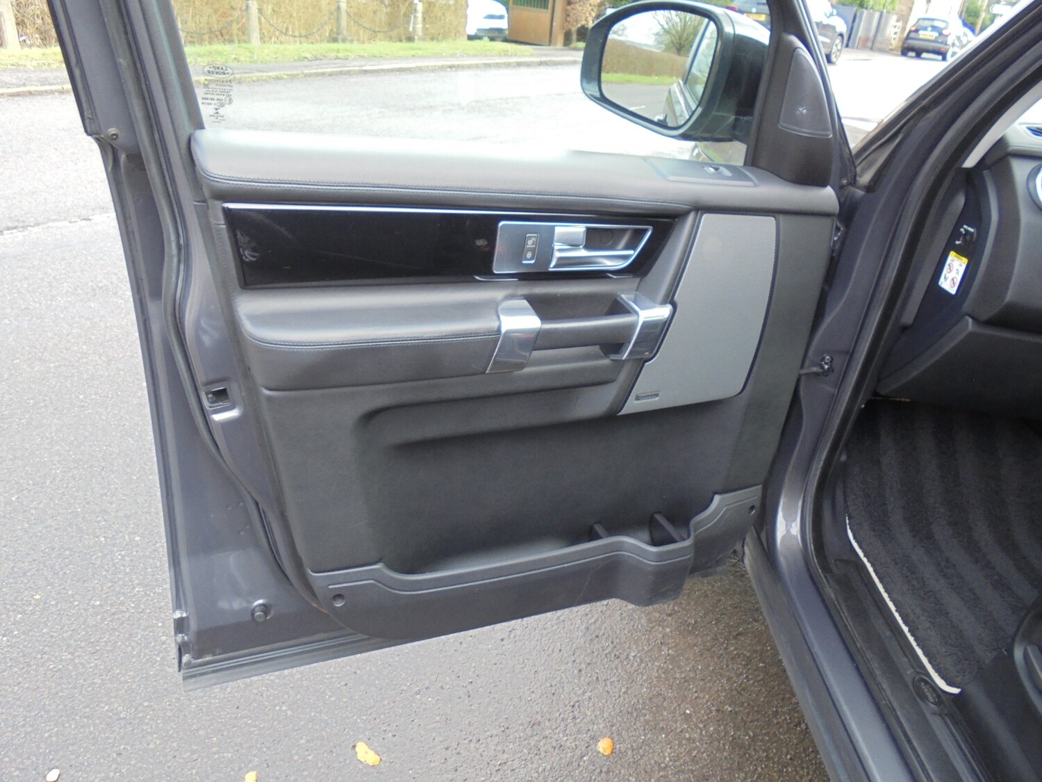 Used Land Rover Discovery 2016 for sale - 77508248: Photo 9