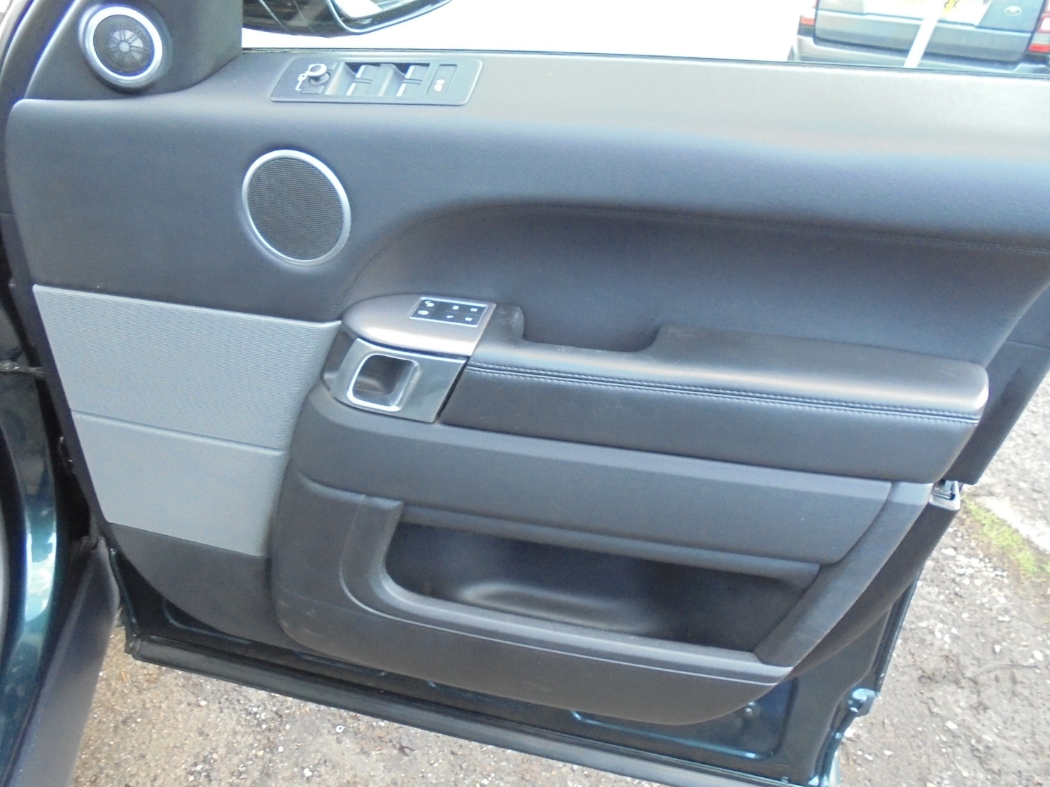 Used Land Rover Range Rover Sport 2017 for sale - 76782780: Photo 27