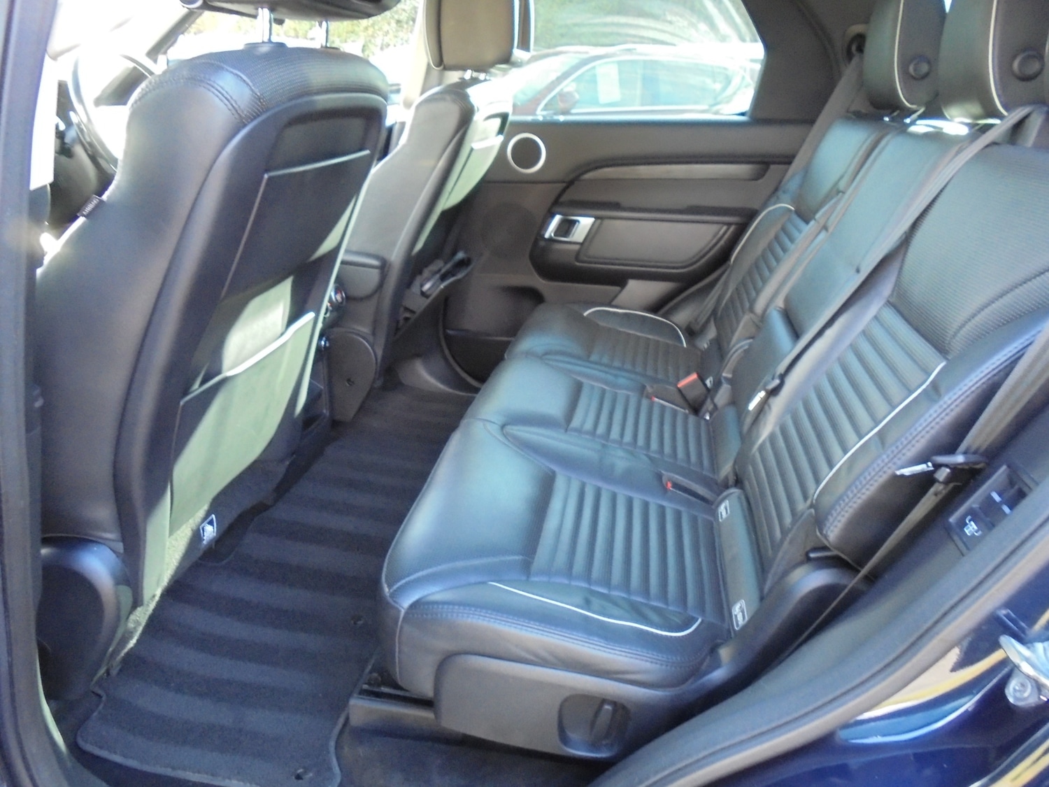 Used Land Rover Discovery 2018 for sale - 76378968: Photo 24