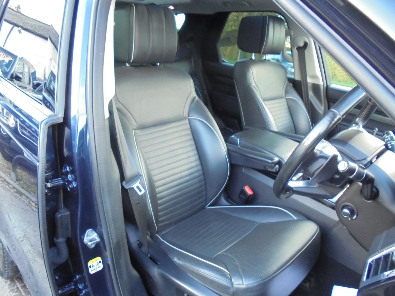 Used Land Rover Discovery 2018 for sale - 76378968: Photo 34