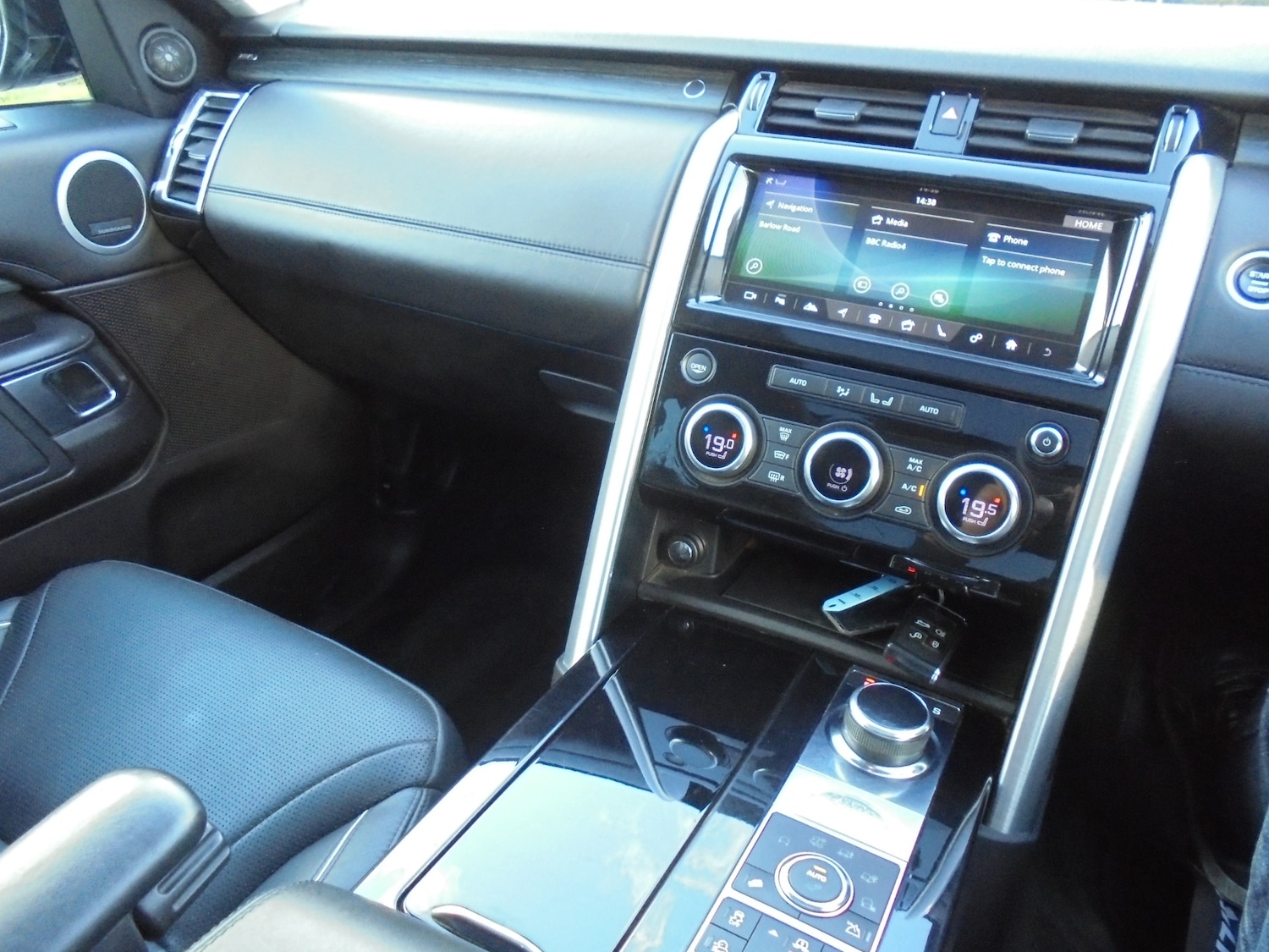 Used Land Rover Discovery 2018 for sale - 76378968: Photo 7