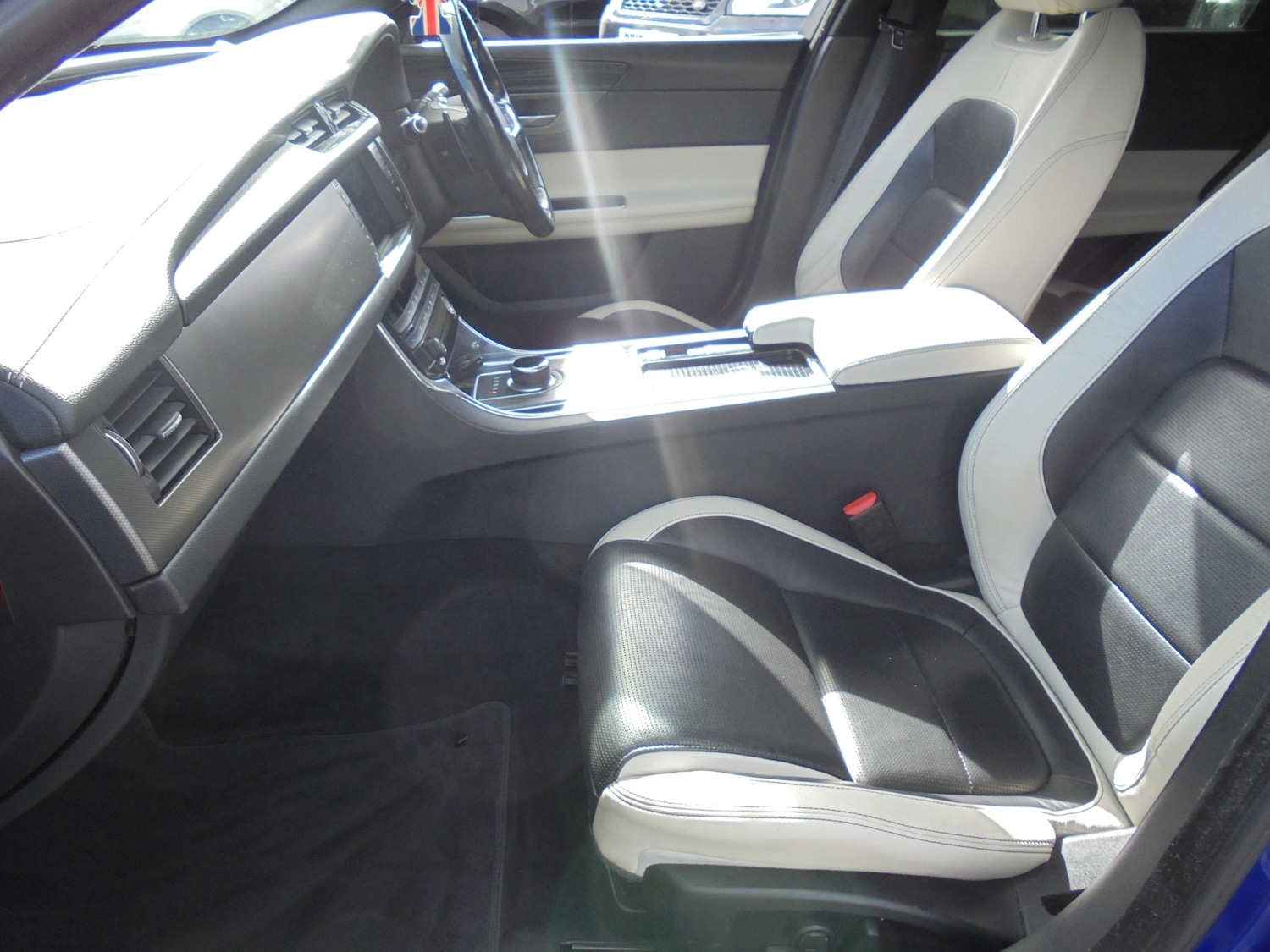 Used Jaguar XF 2016 for sale - 77830668: Photo 11