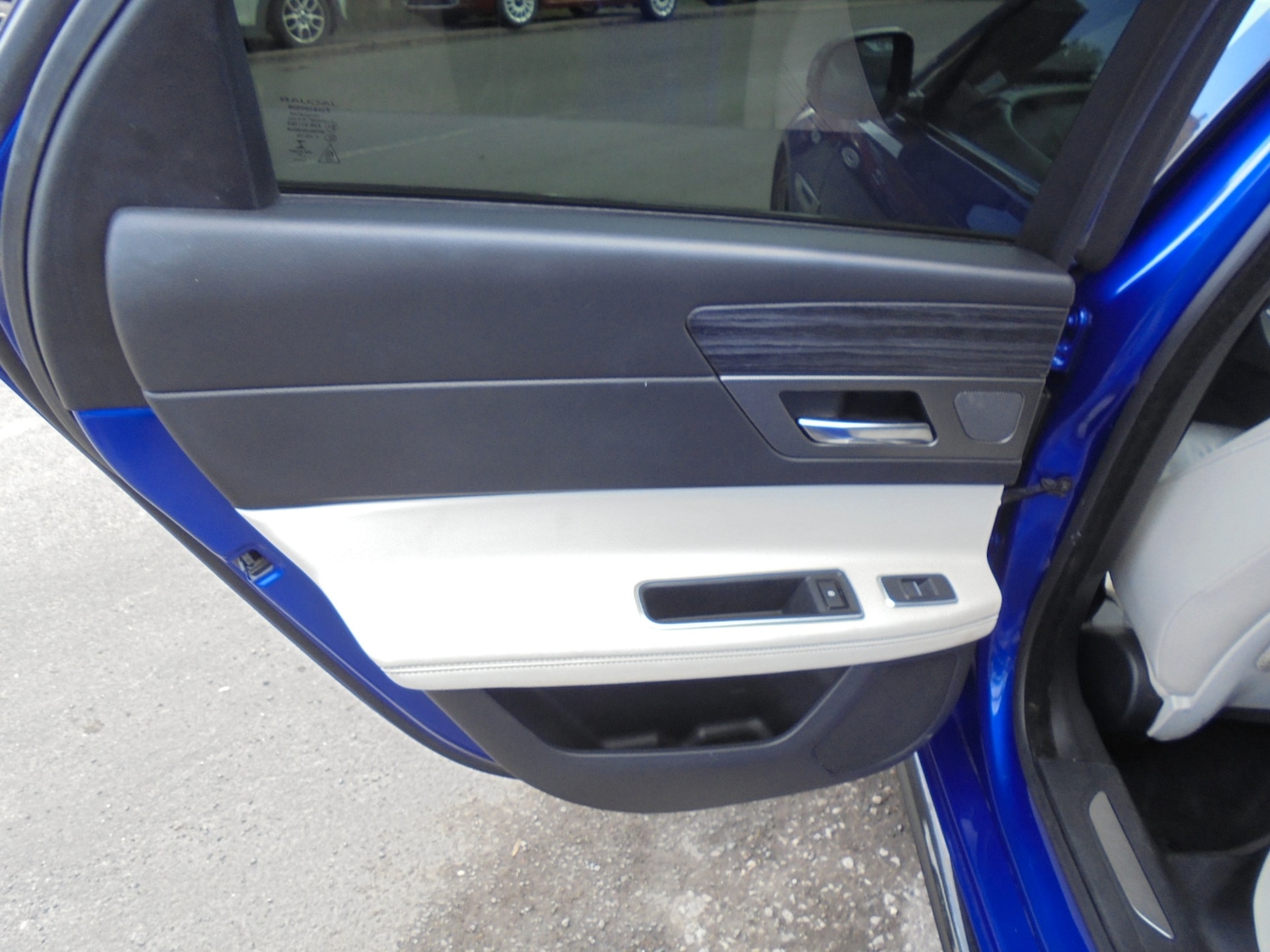 Used Jaguar XF 2016 for sale - 77830668: Photo 14