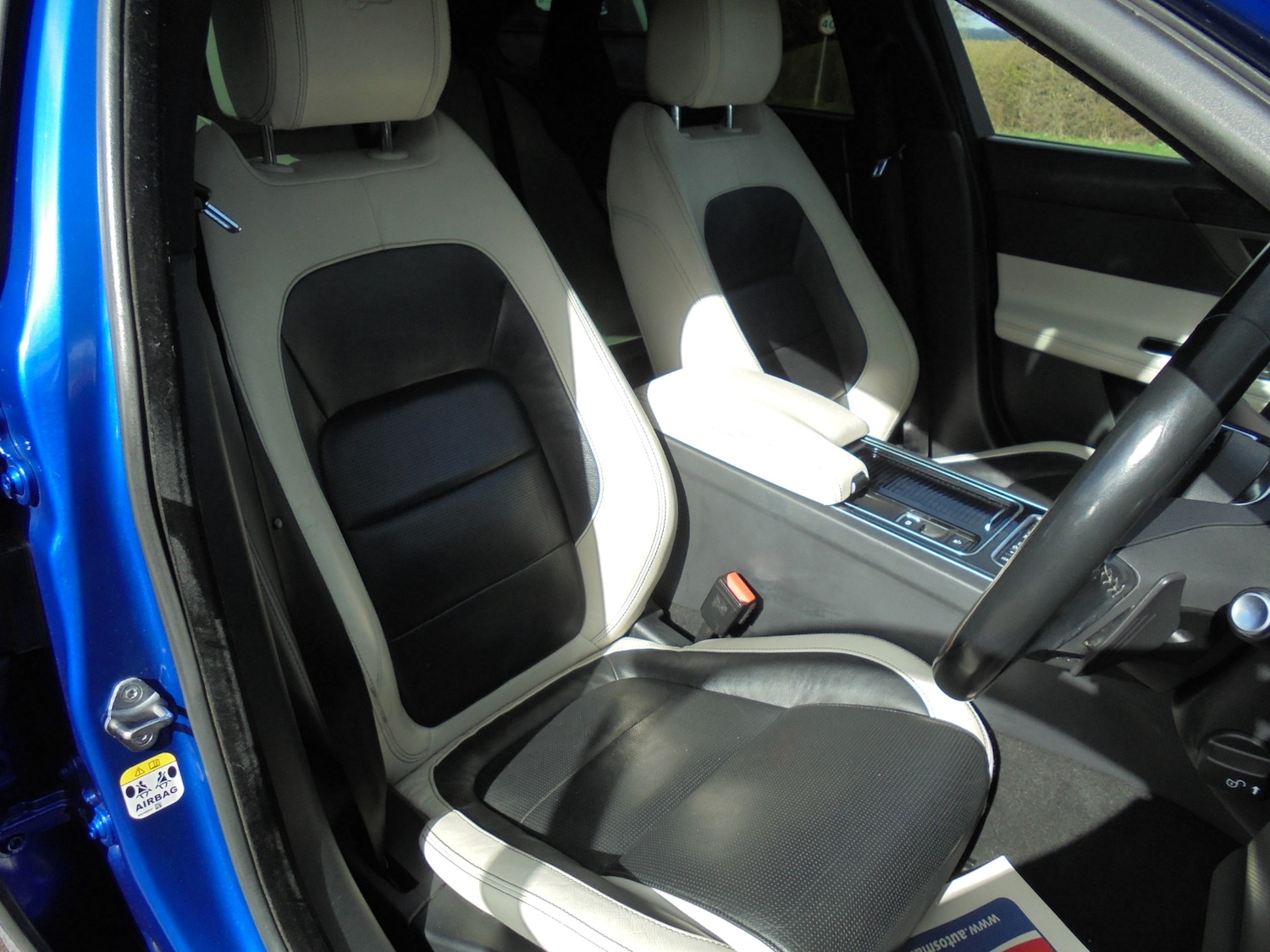 Used Jaguar XF 2016 for sale - 77830668: Photo 23