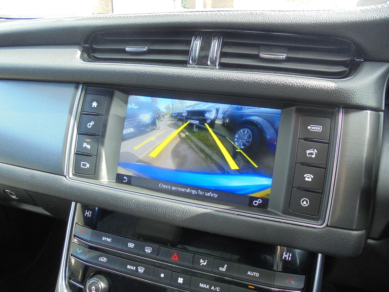 Used Jaguar XF 2016 for sale - 77830668: Photo 28