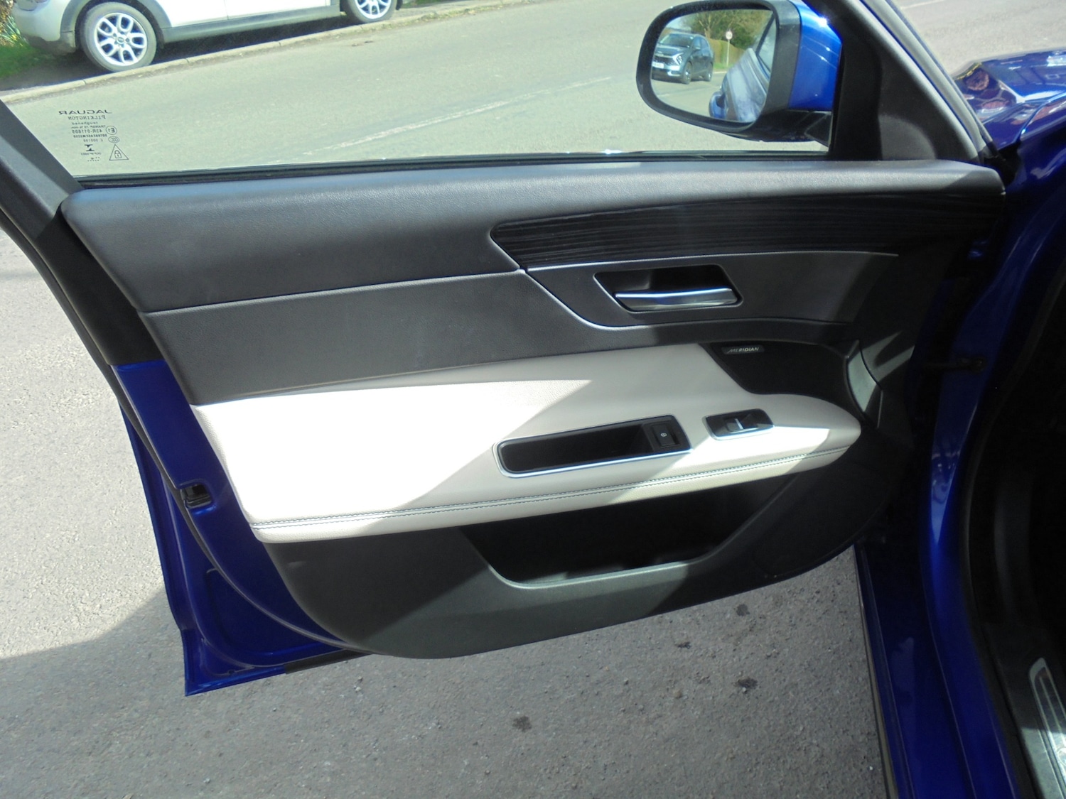 Used Jaguar XF 2016 for sale - 77830668: Photo 9