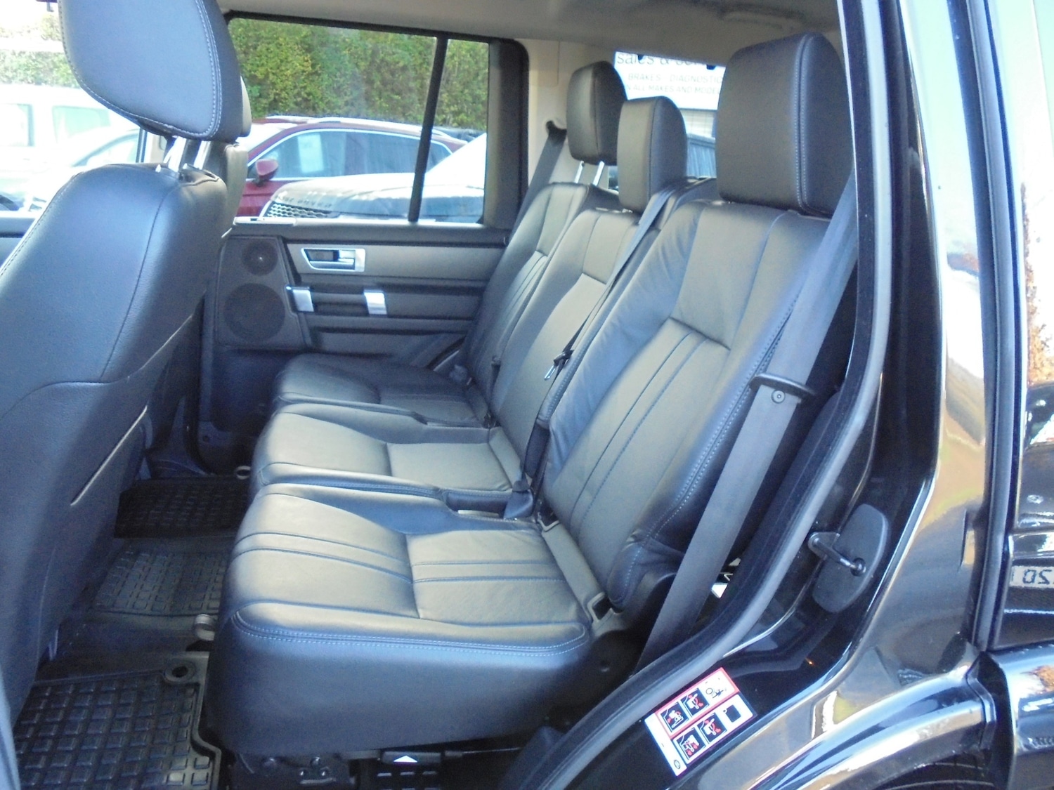 Used Land Rover Discovery 2014 for sale - 76932183: Photo 18