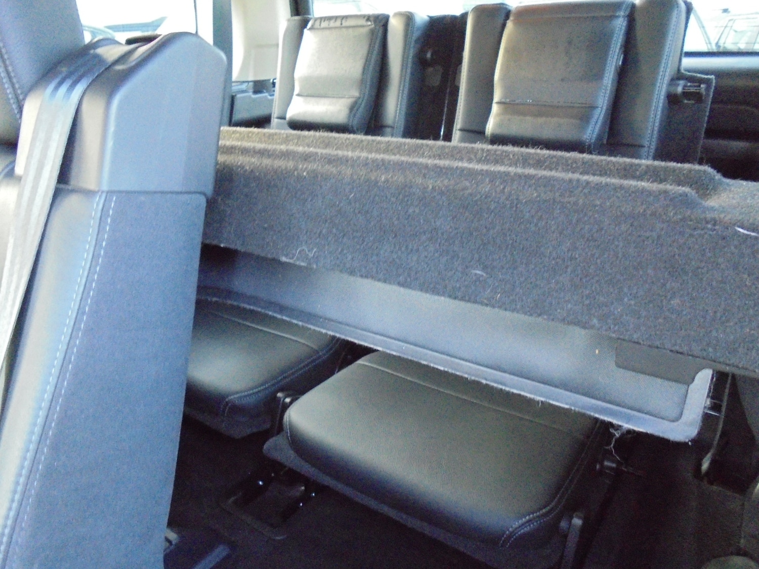 Used Land Rover Discovery 2014 for sale - 76932183: Photo 21