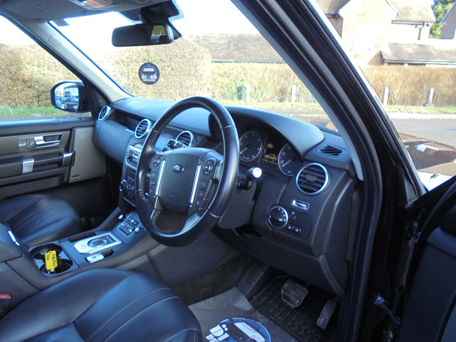 Used Land Rover Discovery 2014 for sale - 76932183: Photo 25