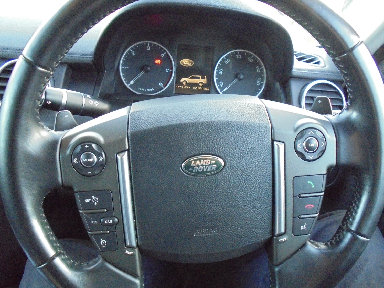 Used Land Rover Discovery 2014 for sale - 76932183: Photo 32