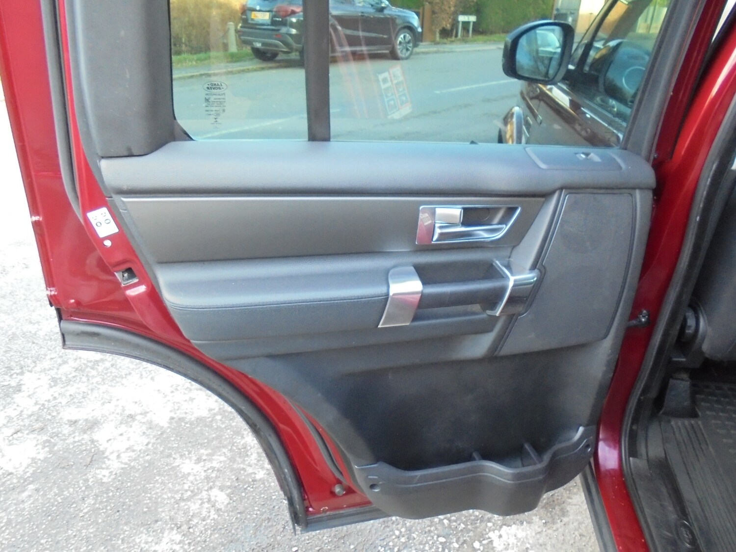 Used Land Rover Discovery 2016 for sale - 76895864: Photo 16