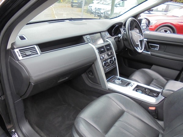 Used Land Rover Discovery Sport 2015 for sale - 76290050: Photo 12