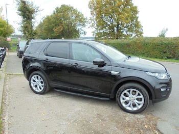 Used Land Rover Discovery Sport 2015 for sale - 76290050: Photo