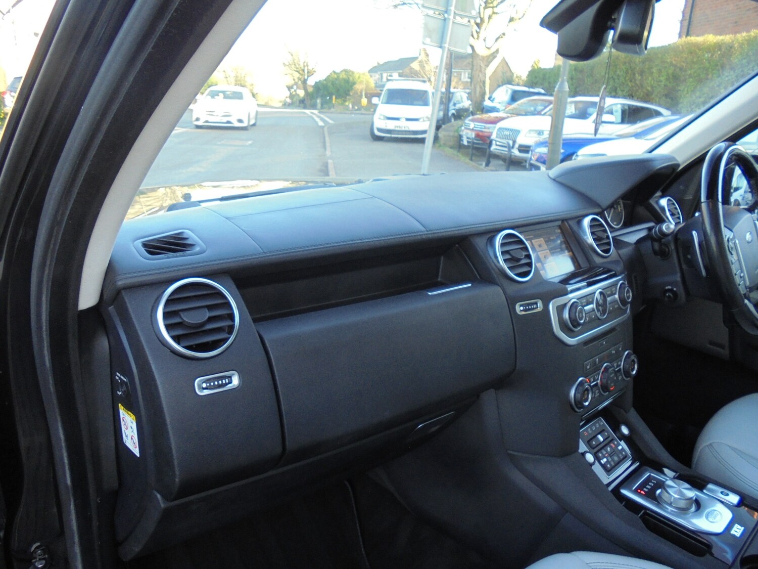 Used Land Rover Discovery 2014 for sale - 77930445: Photo 15