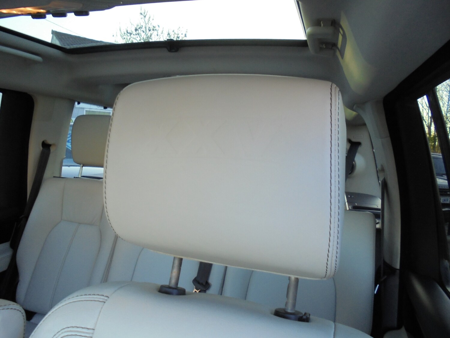 Used Land Rover Discovery 2014 for sale - 77930445: Photo 17