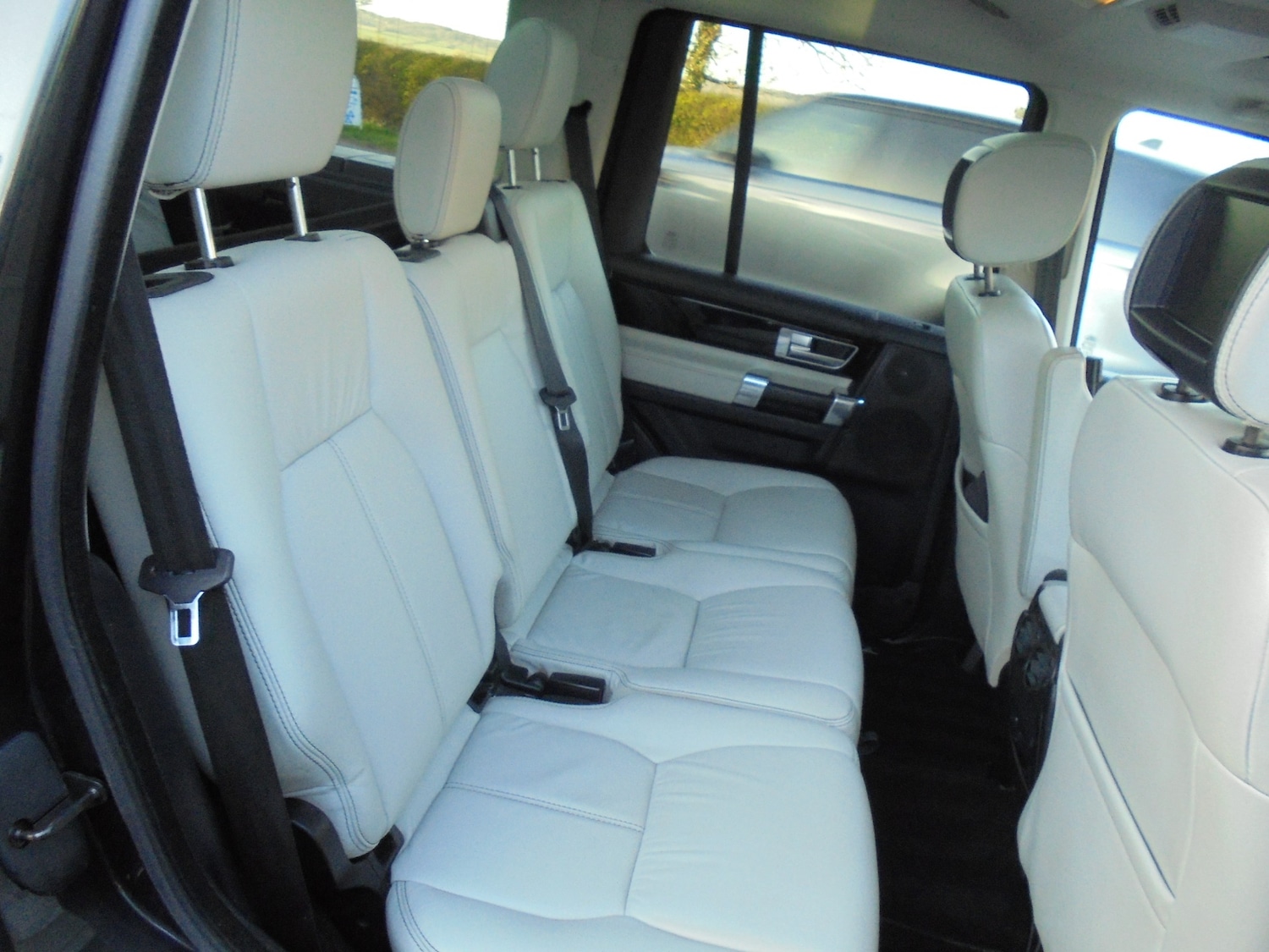 Used Land Rover Discovery 2014 for sale - 77930445: Photo 28