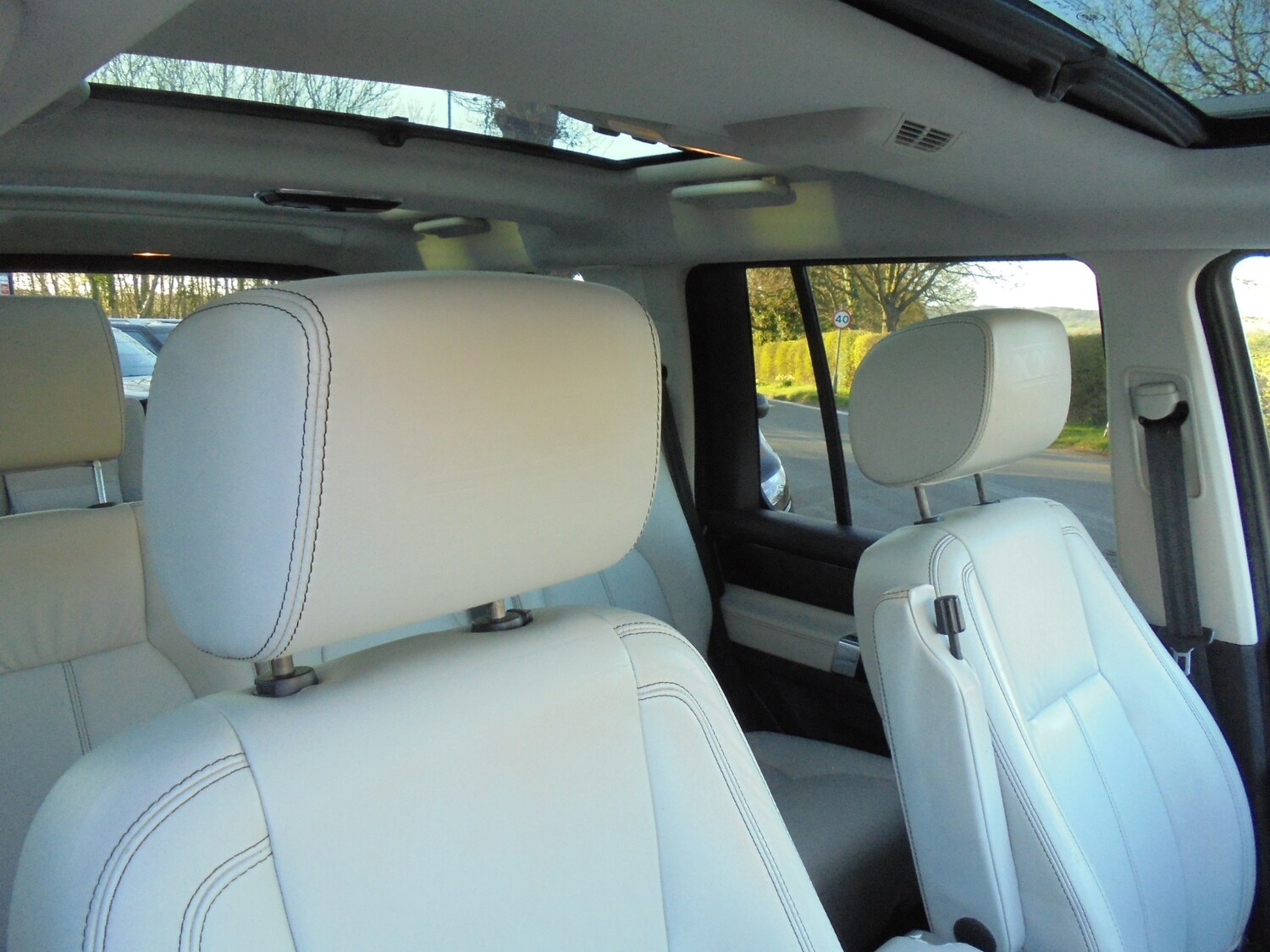 Used Land Rover Discovery 2014 for sale - 77930445: Photo 34