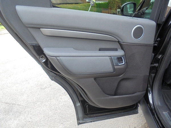 Used Land Rover Discovery 2017 for sale - 76209503: Photo 13