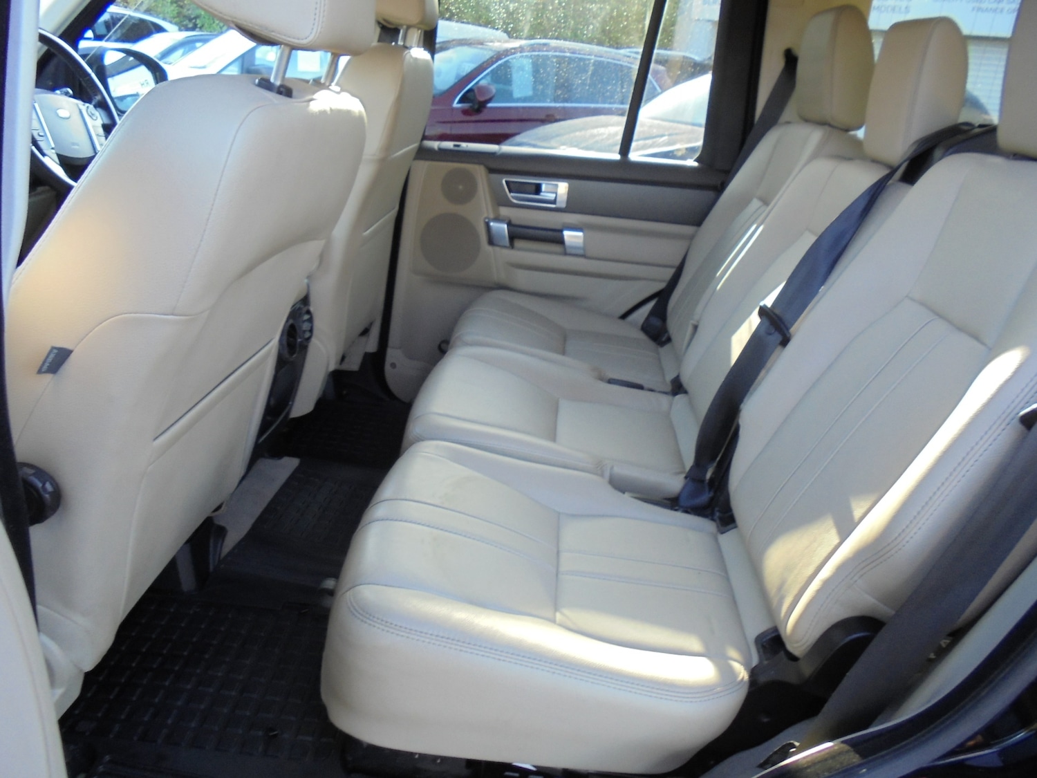 Used Land Rover Discovery 2015 for sale - 76699195: Photo 16