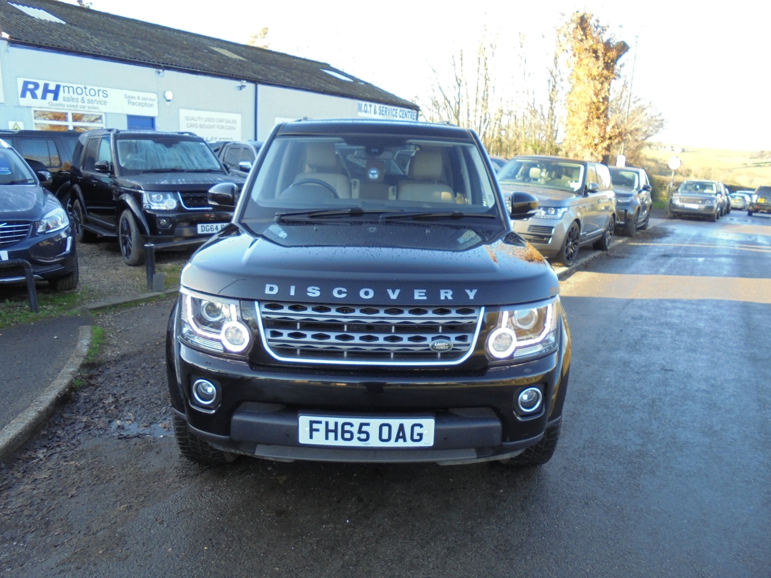Used Land Rover Discovery 2015 for sale - 76699195: Photo 2