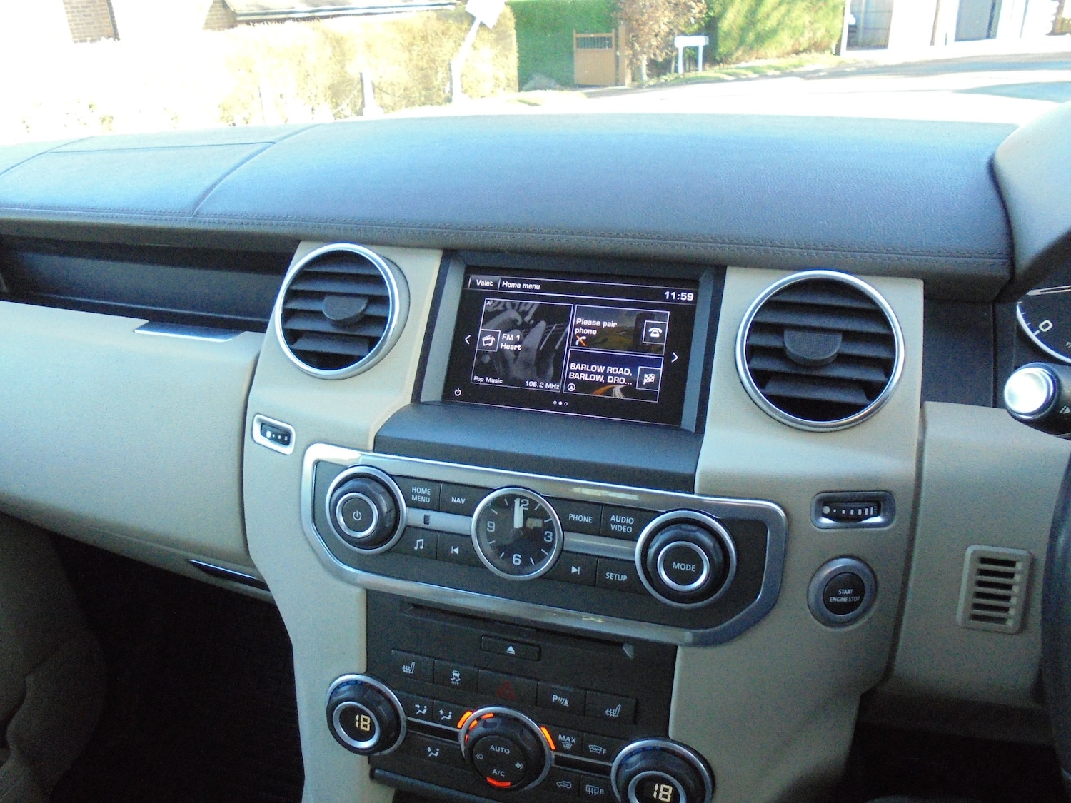 Used Land Rover Discovery 2015 for sale - 76699195: Photo 26