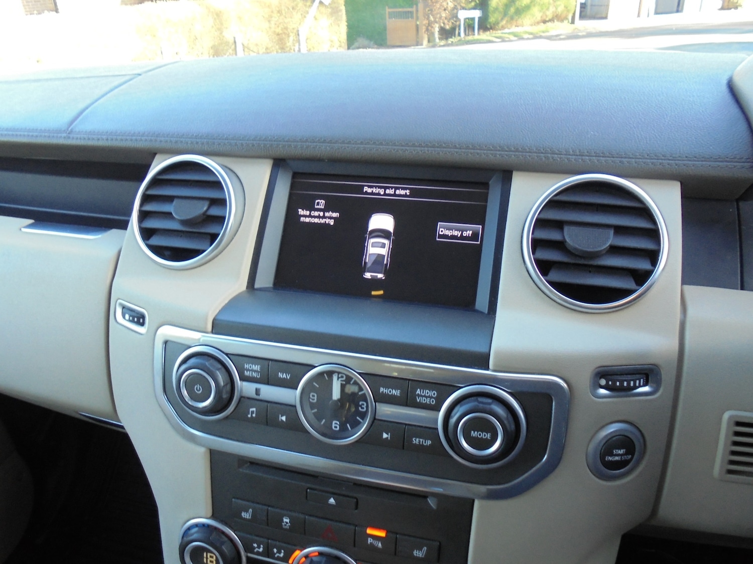 Used Land Rover Discovery 2015 for sale - 76699195: Photo 27