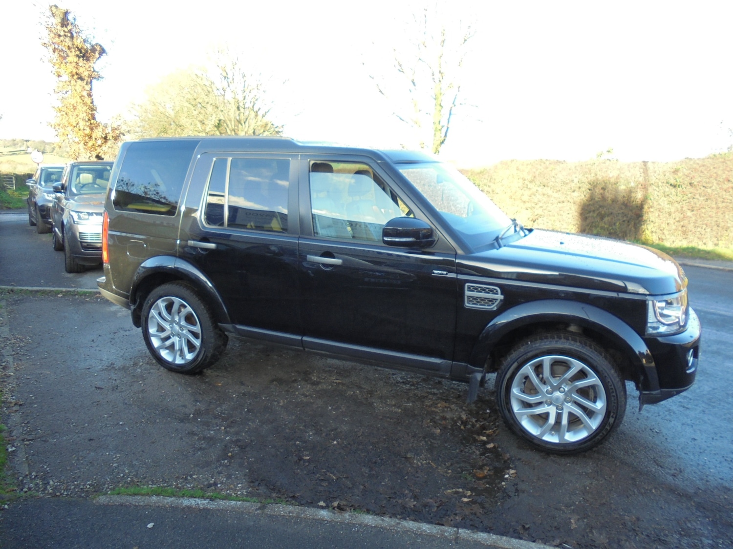 Used Land Rover Discovery 2015 for sale - 76699195: Photo 4