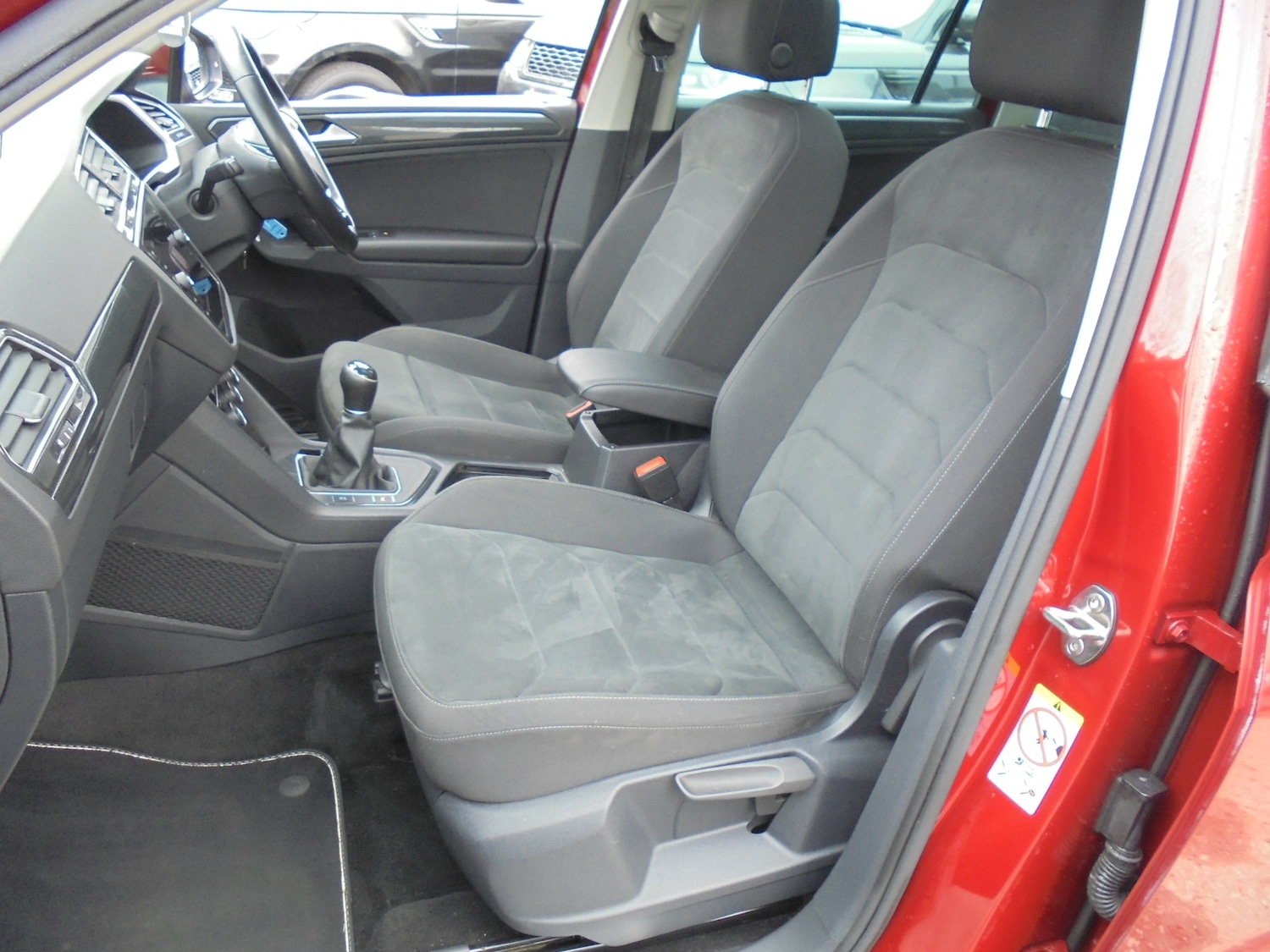 Used Volkswagen Tiguan 2018 for sale - 77821582: Photo 15