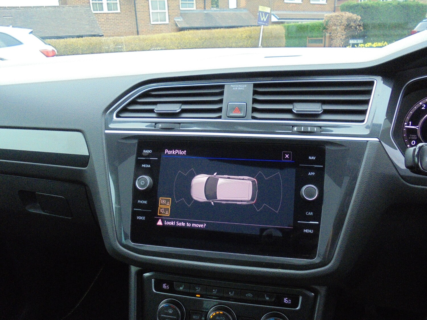 Used Volkswagen Tiguan 2018 for sale - 77821582: Photo 30