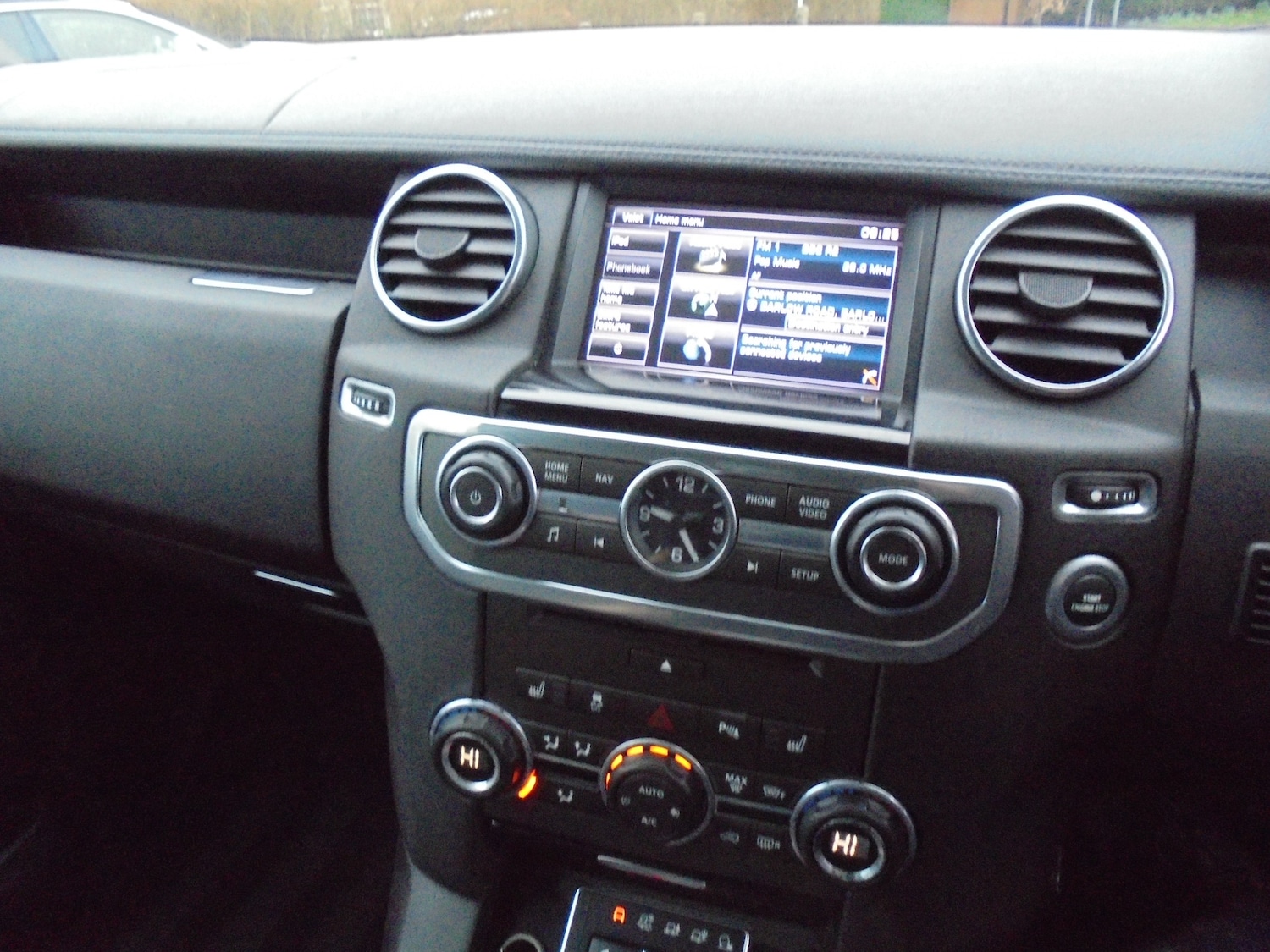 Used Land Rover Discovery 2015 for sale - 77277088: Photo 30