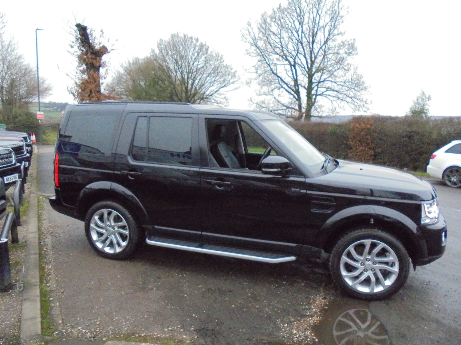 Used Land Rover Discovery 2015 for sale - 77277088: Photo 4
