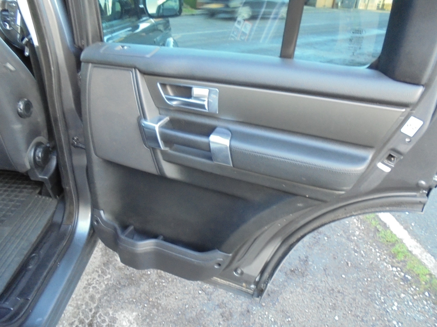 Used Land Rover Discovery 2016 for sale - 77033065: Photo 17