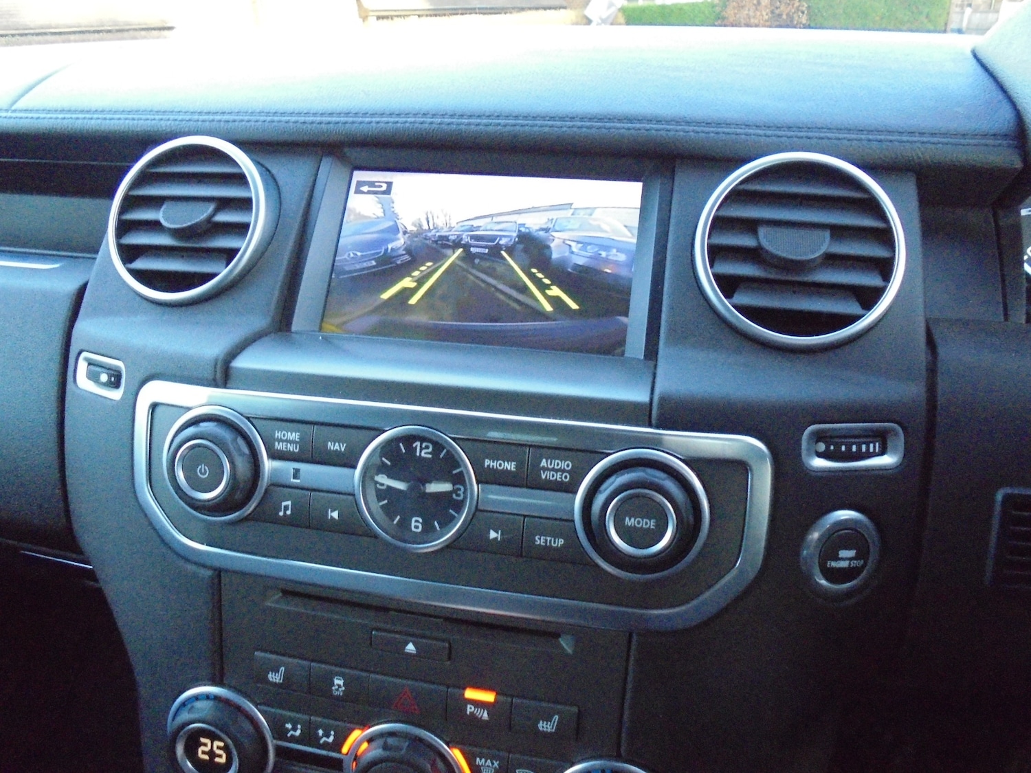 Used Land Rover Discovery 2016 for sale - 77033065: Photo 26