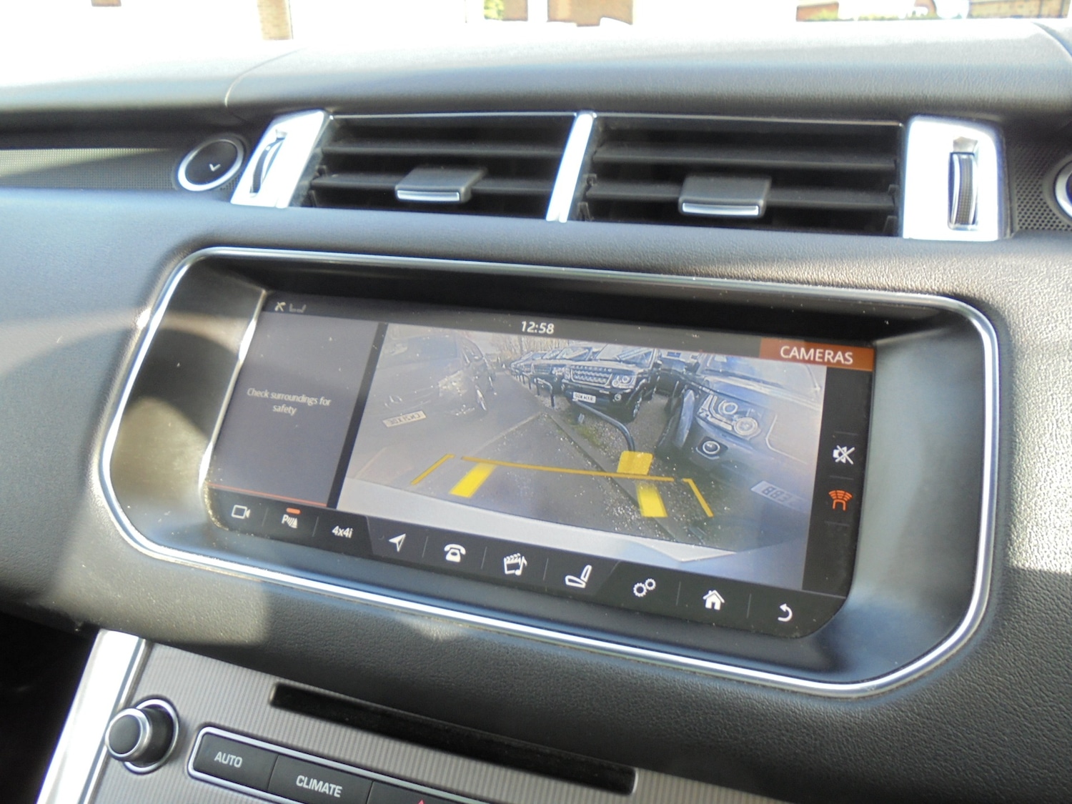 Used Land Rover Range Rover Sport 2017 for sale - 77392711: Photo 26