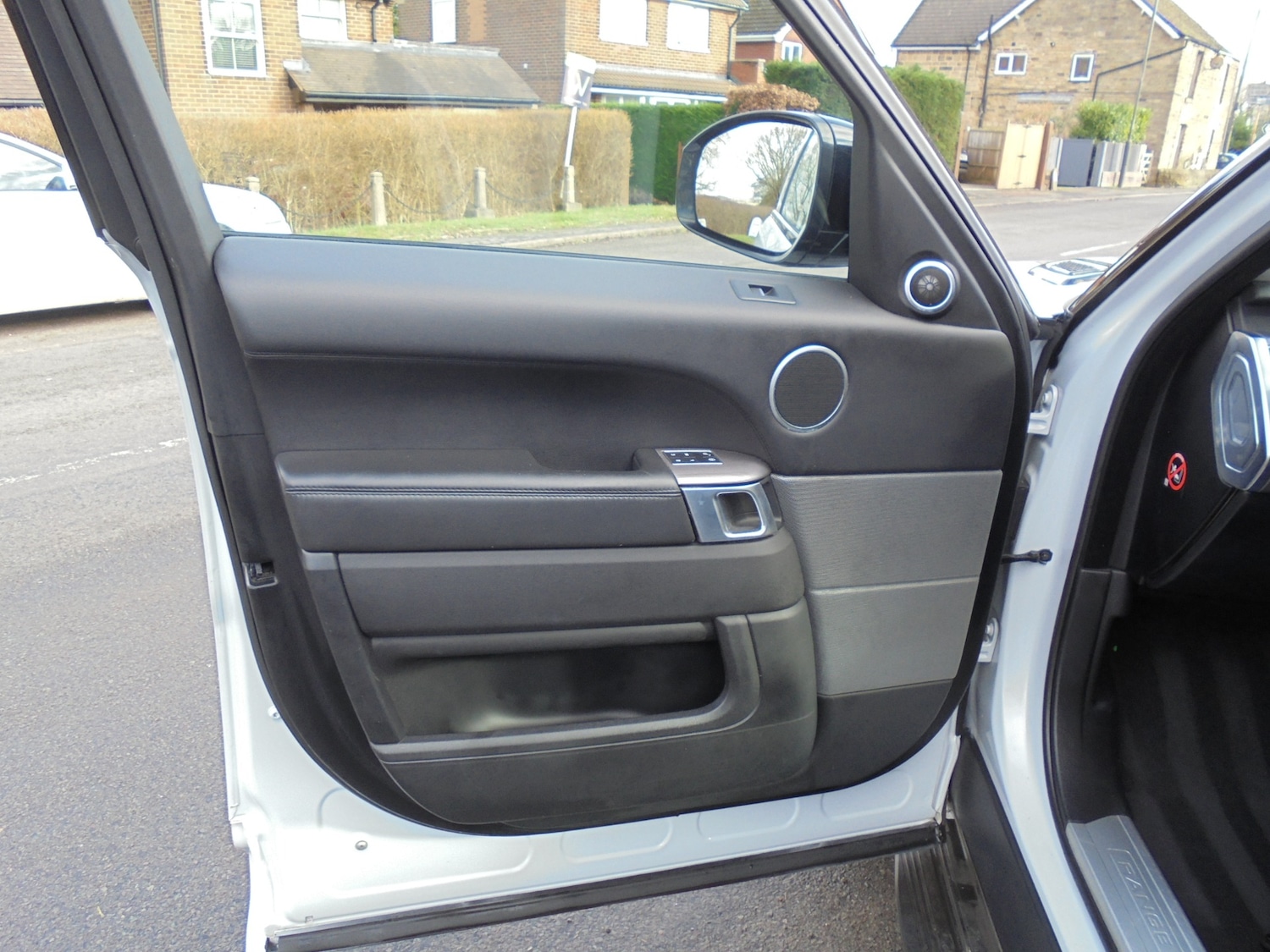 Used Land Rover Range Rover Sport 2017 for sale - 77392711: Photo 8