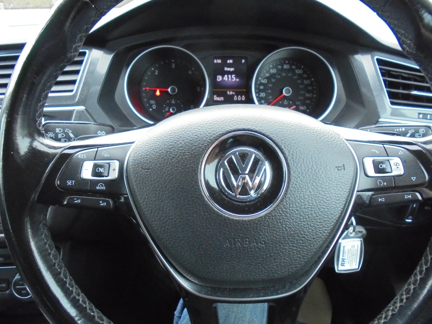 Used Volkswagen Tiguan 2017 for sale - 77790406: Photo 25