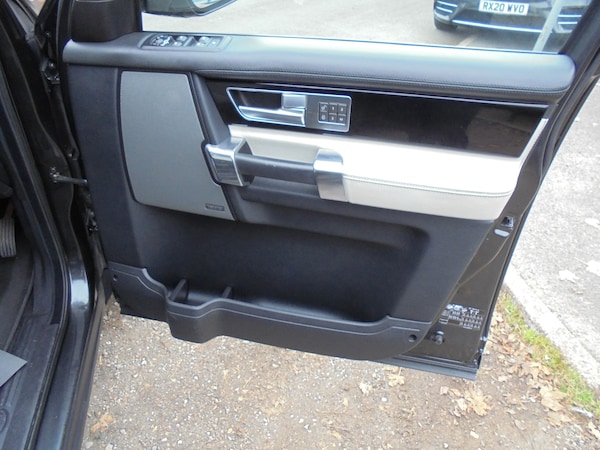 Used Land Rover Discovery 2014 for sale - 76309668: Photo 32
