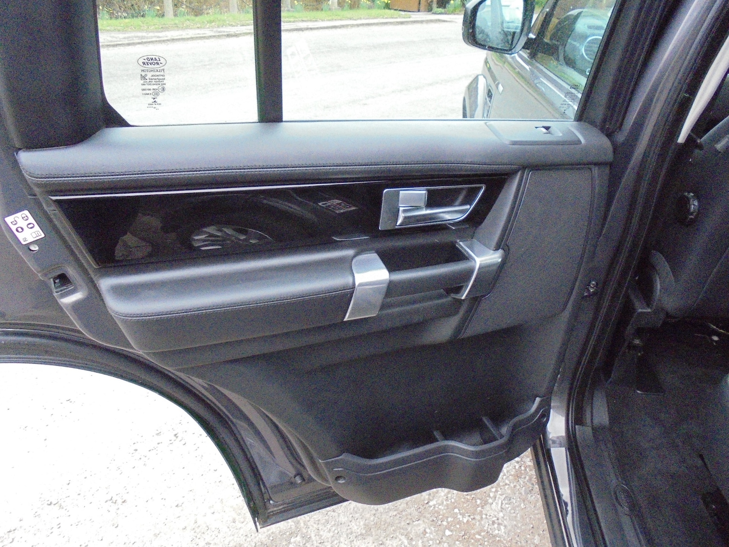 Used Land Rover Discovery 2016 for sale - 77790383: Photo 16