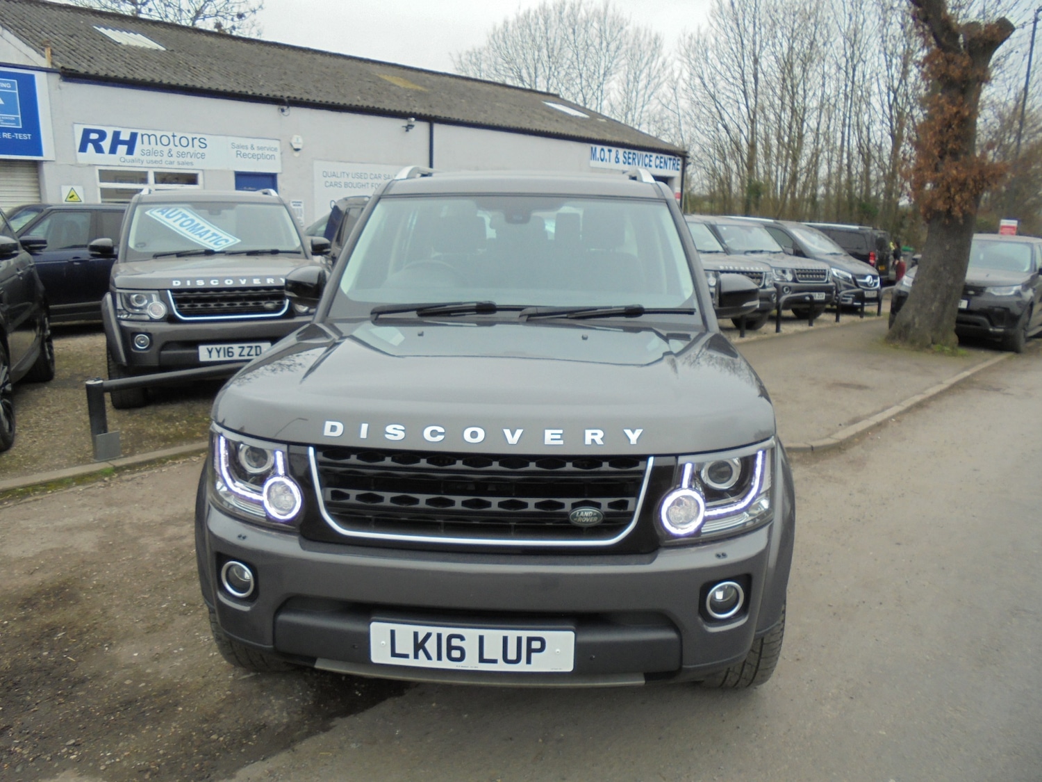 Used Land Rover Discovery 2016 for sale - 77790383: Photo 2