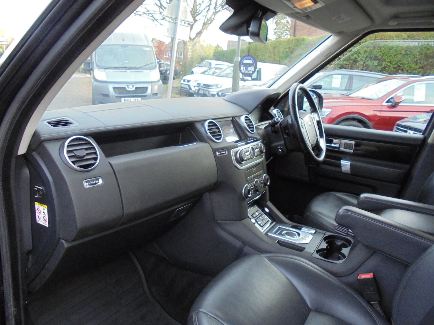 Used Land Rover Discovery 2015 for sale - 76363019: Photo 13